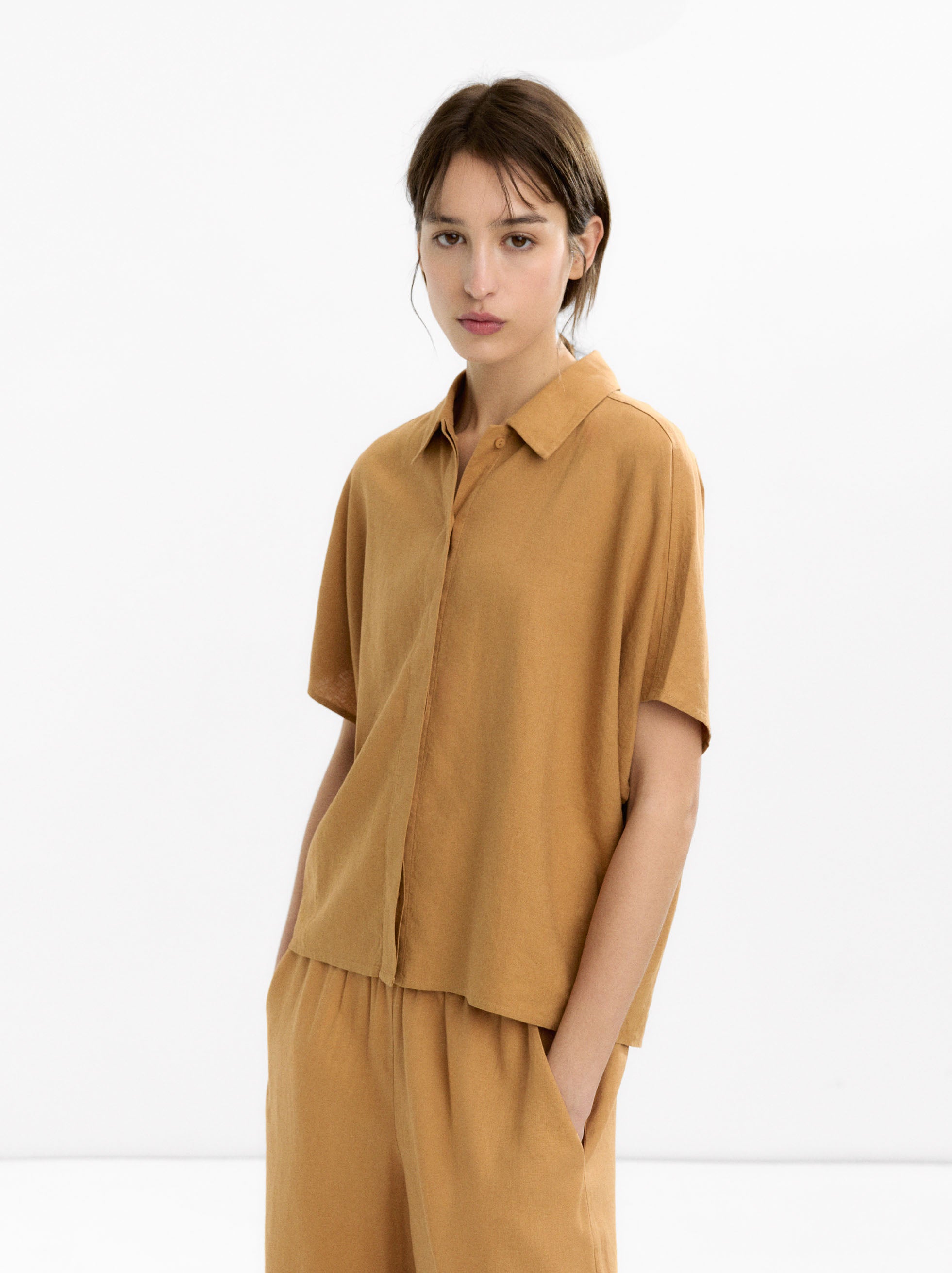 Camisa Manga Corta Con Lino