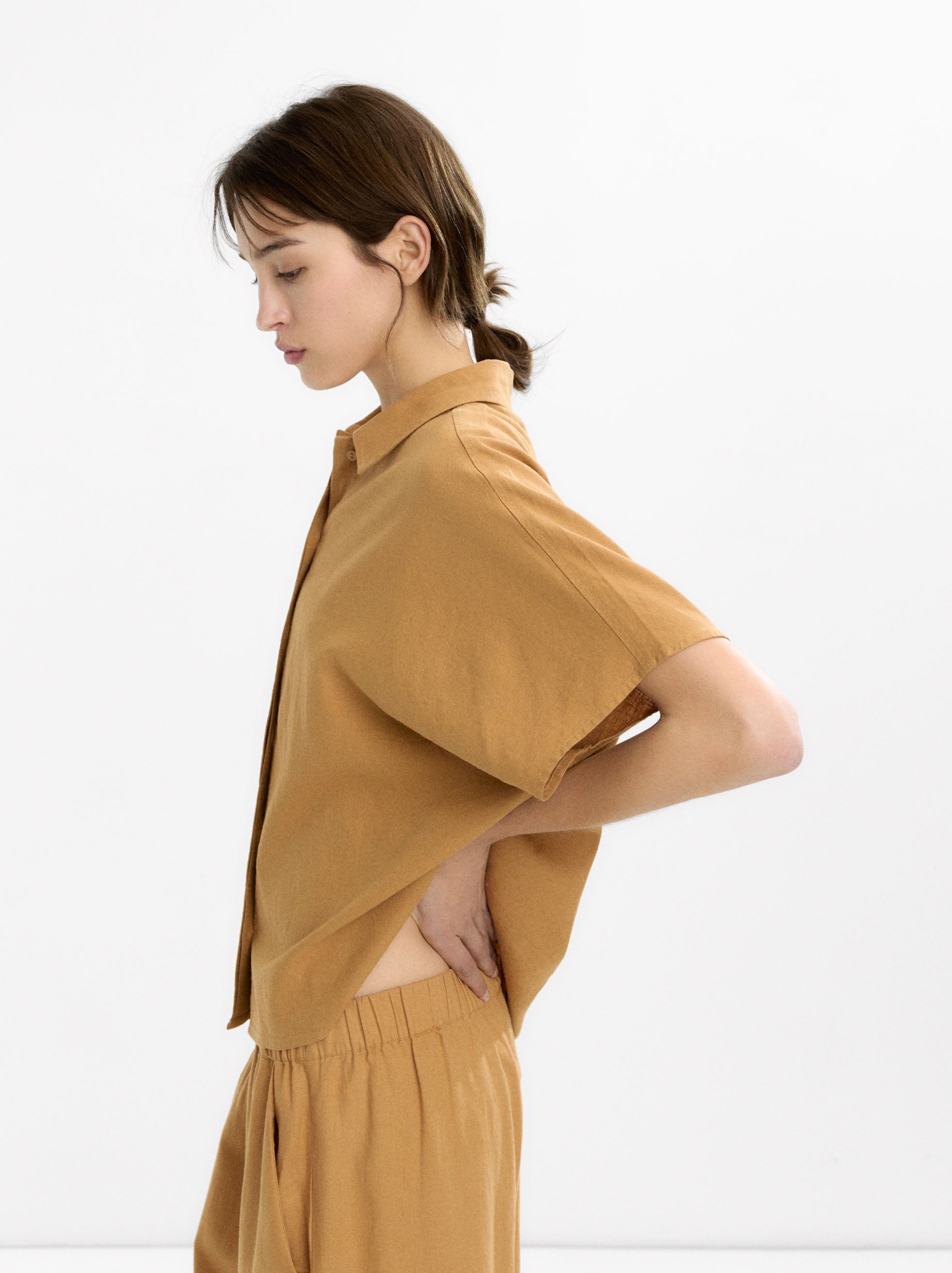 Camisa Manga Corta Con Lino