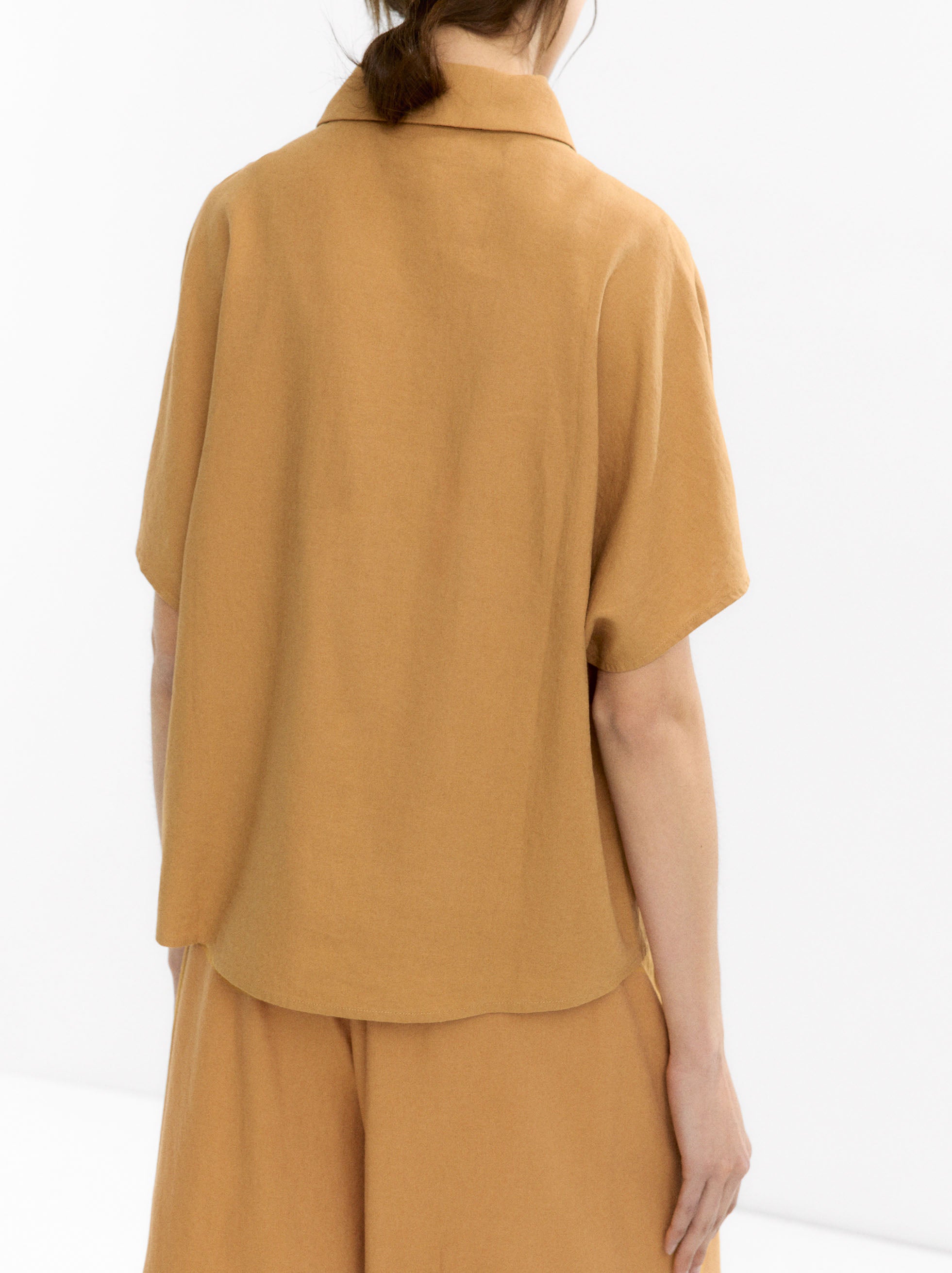 Camisa Manga Corta Con Lino