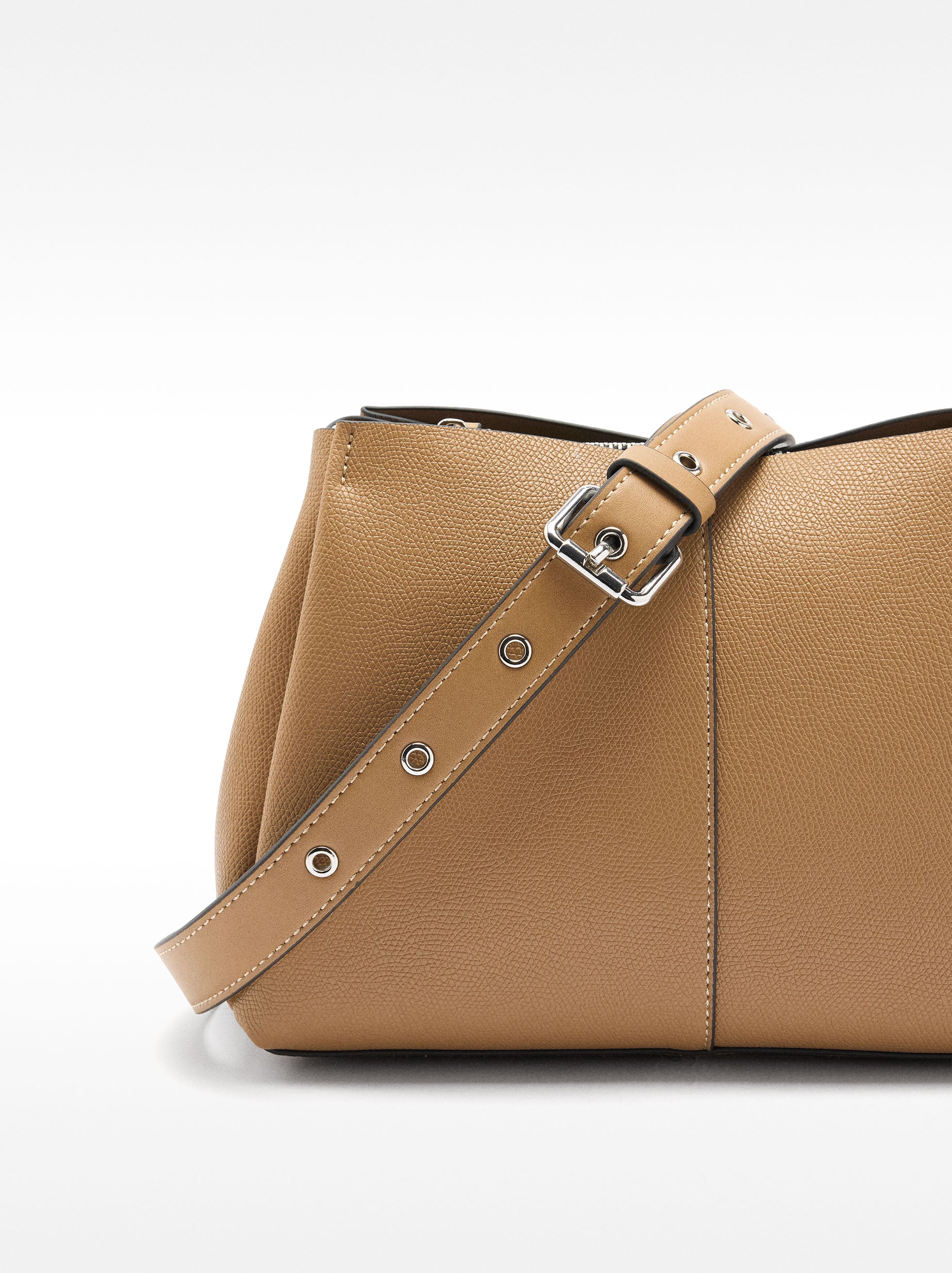 Bolso Bandolera Con Textura