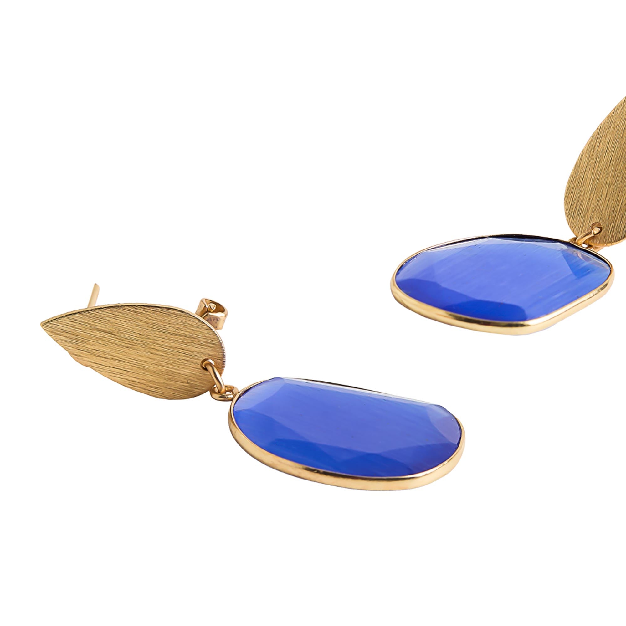 Pendientes Dorados Con Piedra