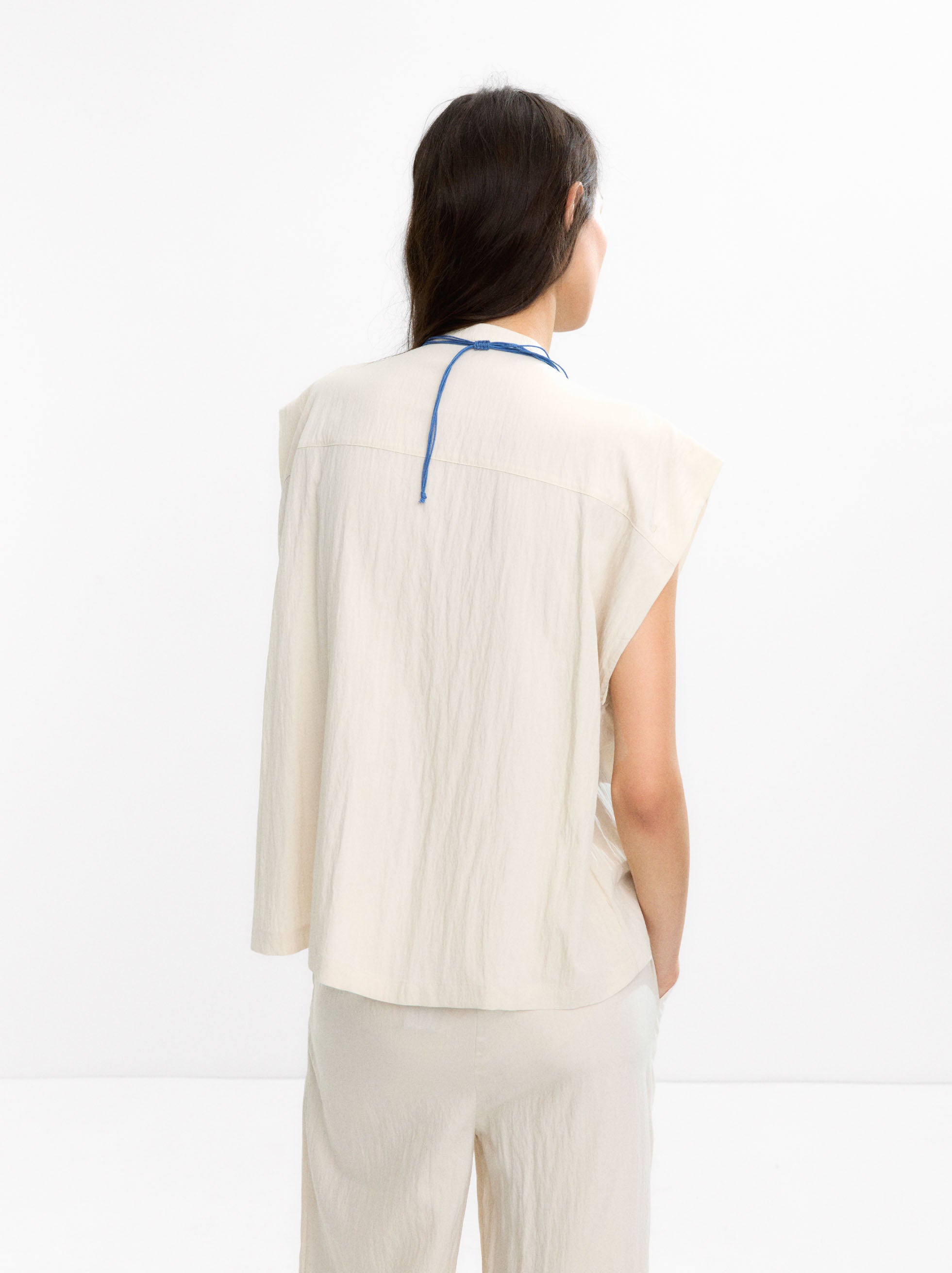 Top Fruncido Sin Mangas