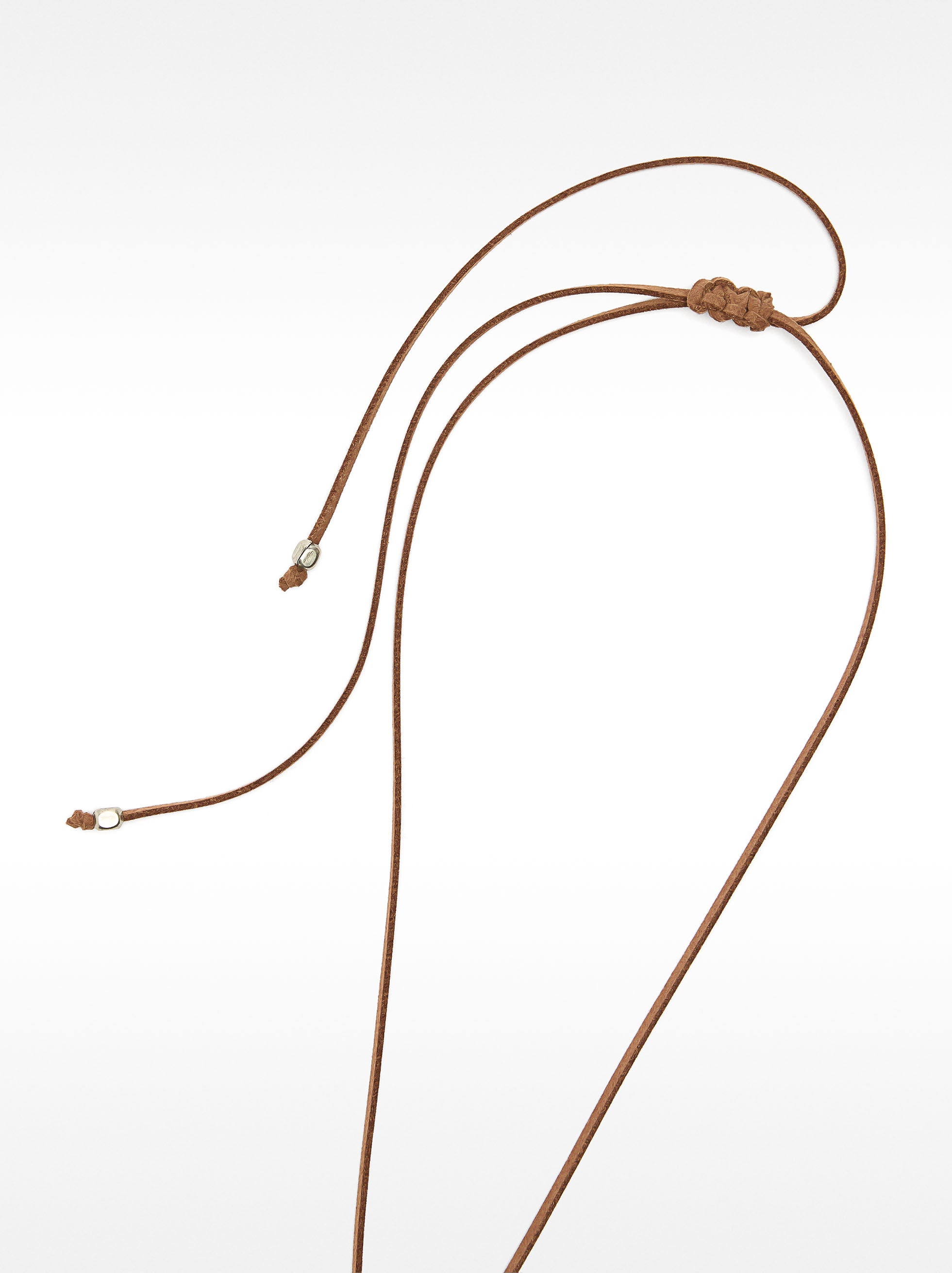 Collar De Piel Con Colgante De Piedras