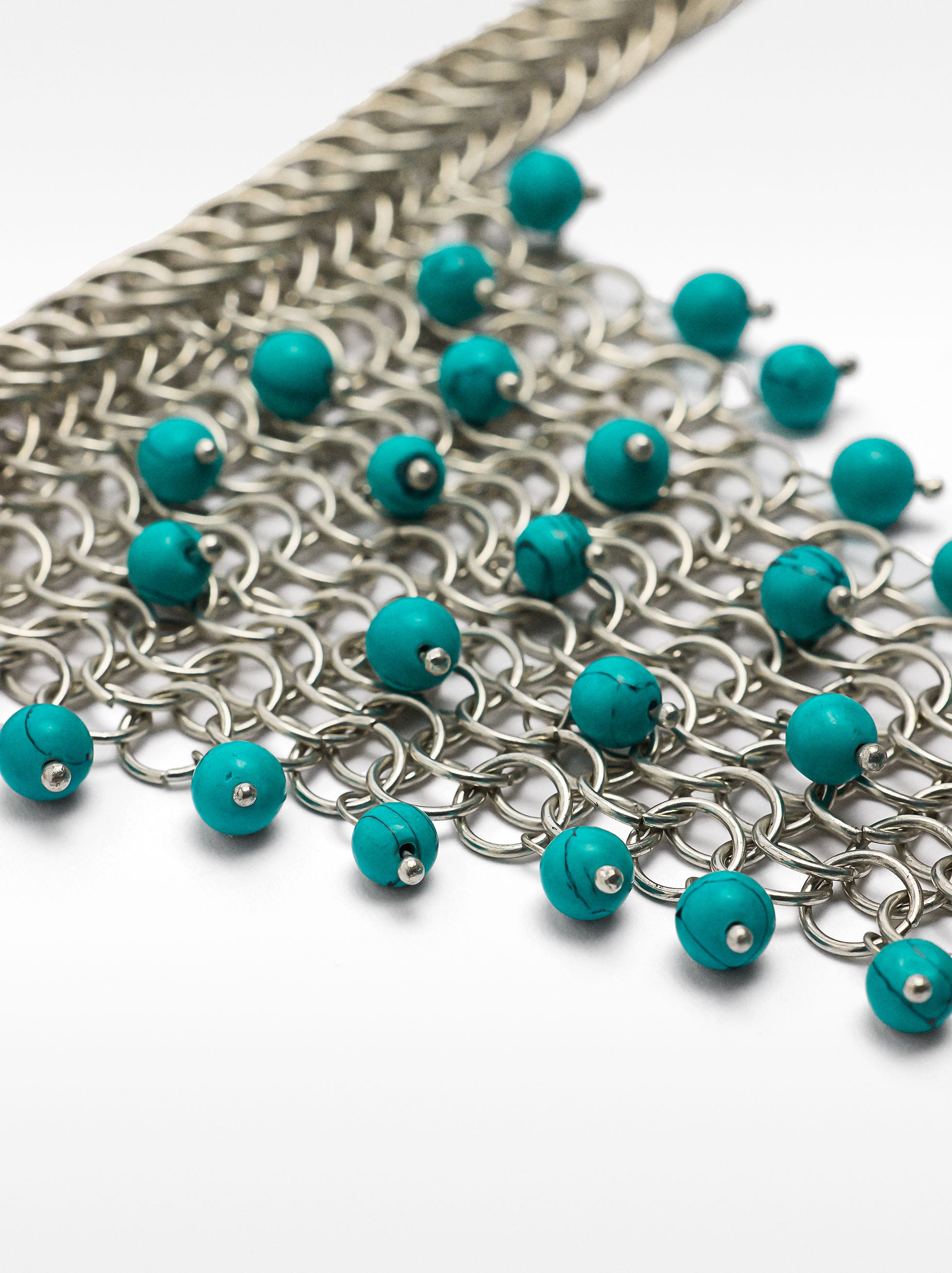 Collar Entrecruzado Con Piedras