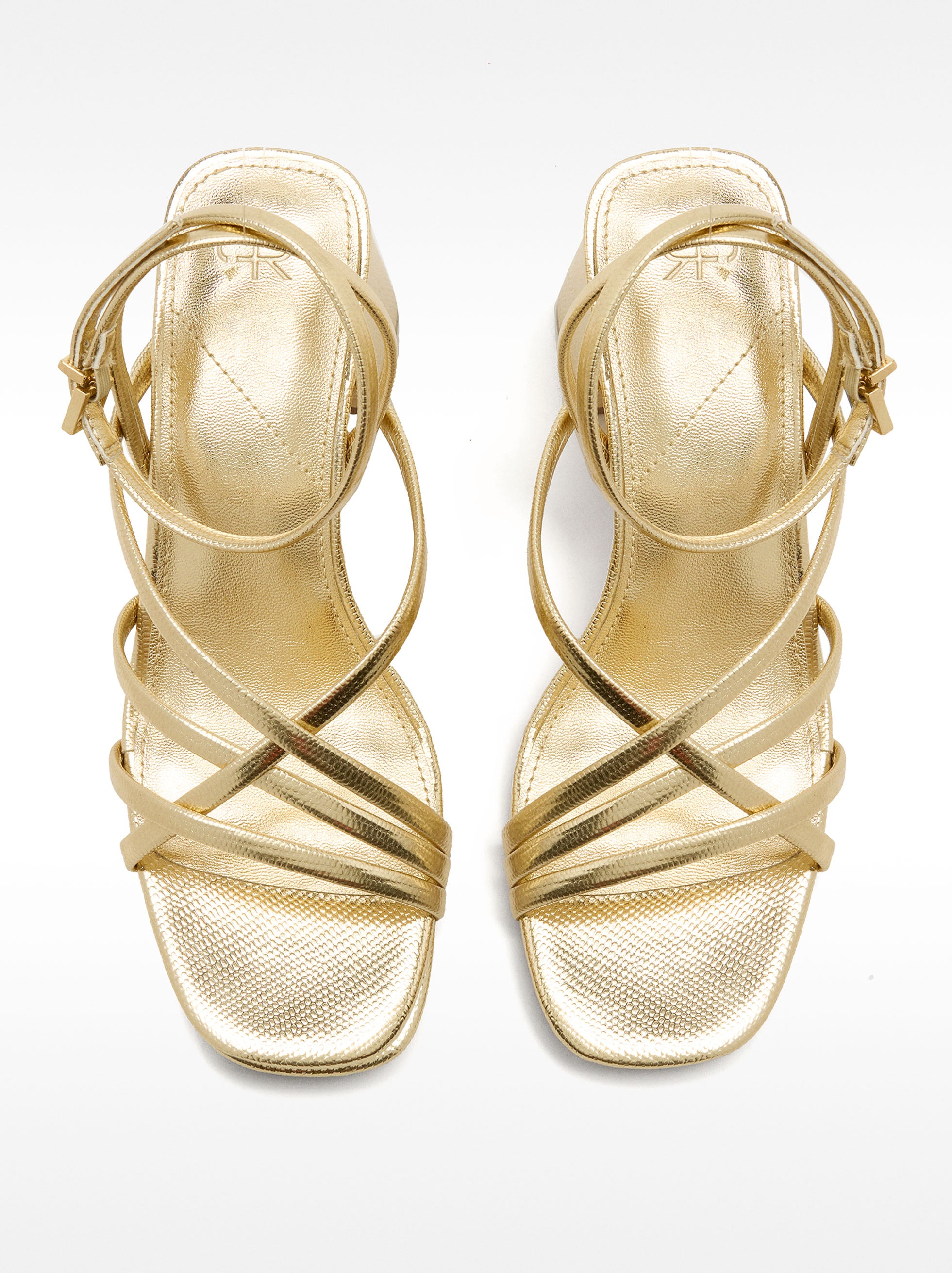 Sandalias De Tacón Cruzadas Metalizadas
