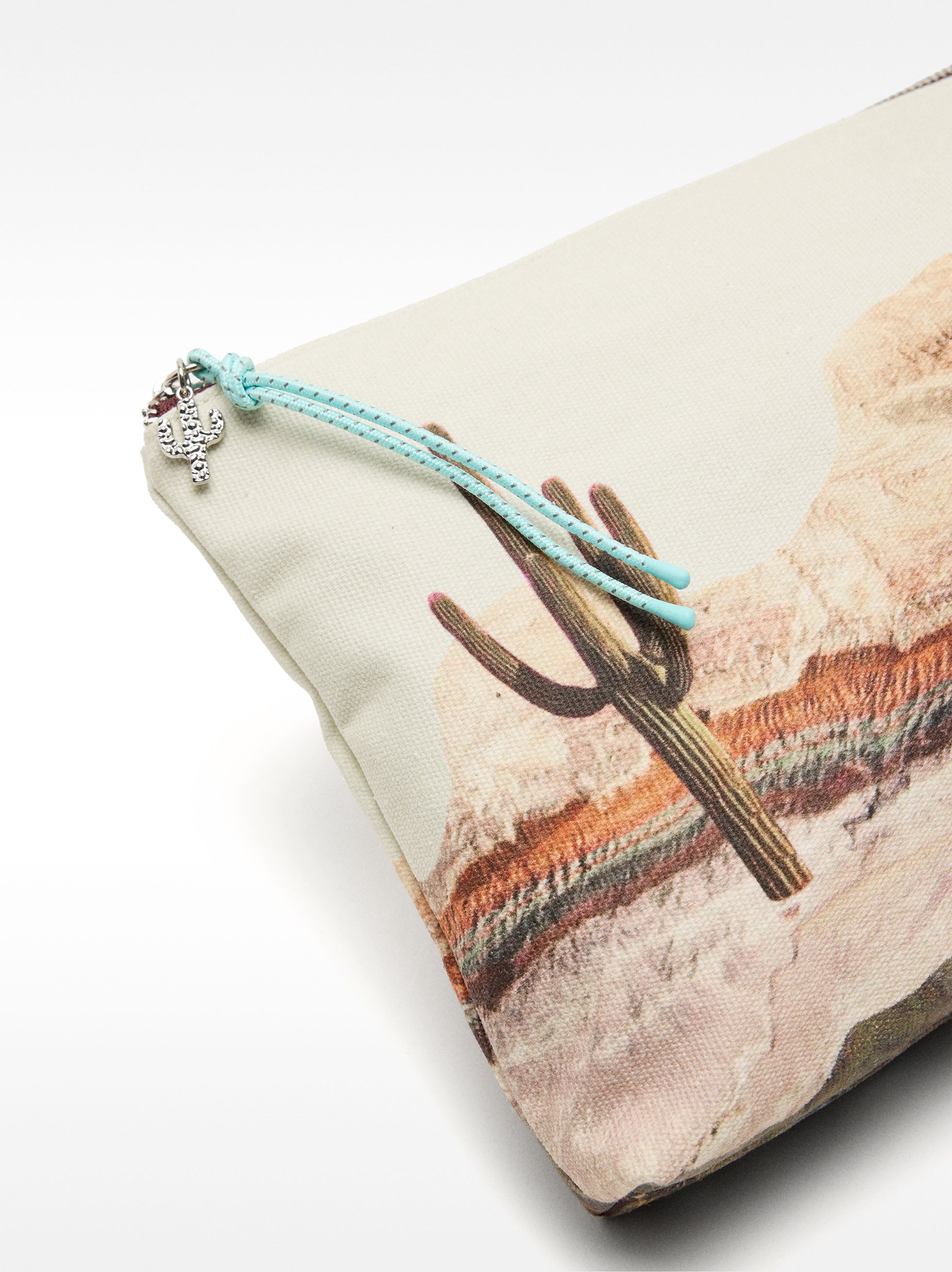 Estuche Multifunción Con Estampado