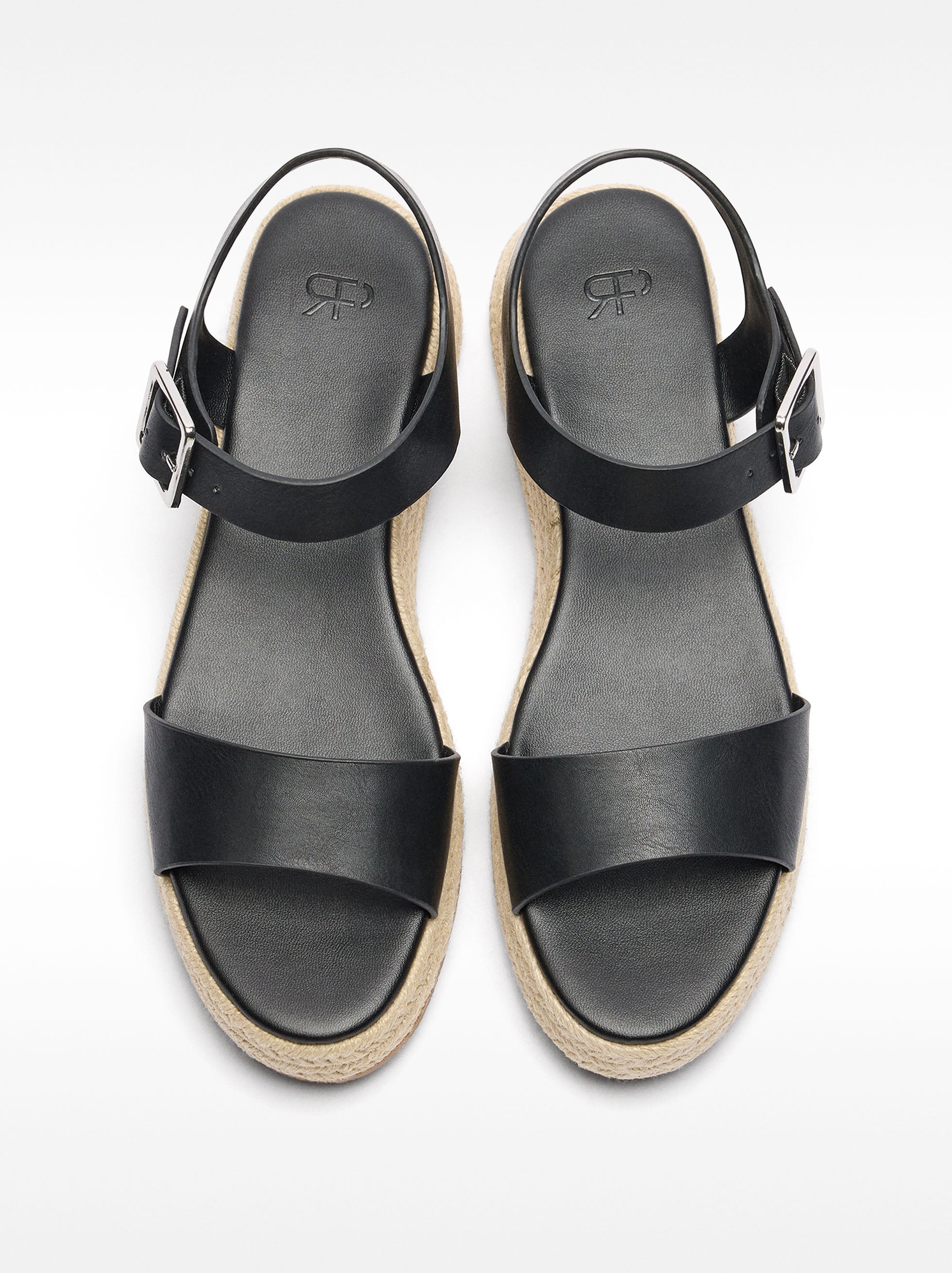 Sandalias De Plataforma Con Hebilla