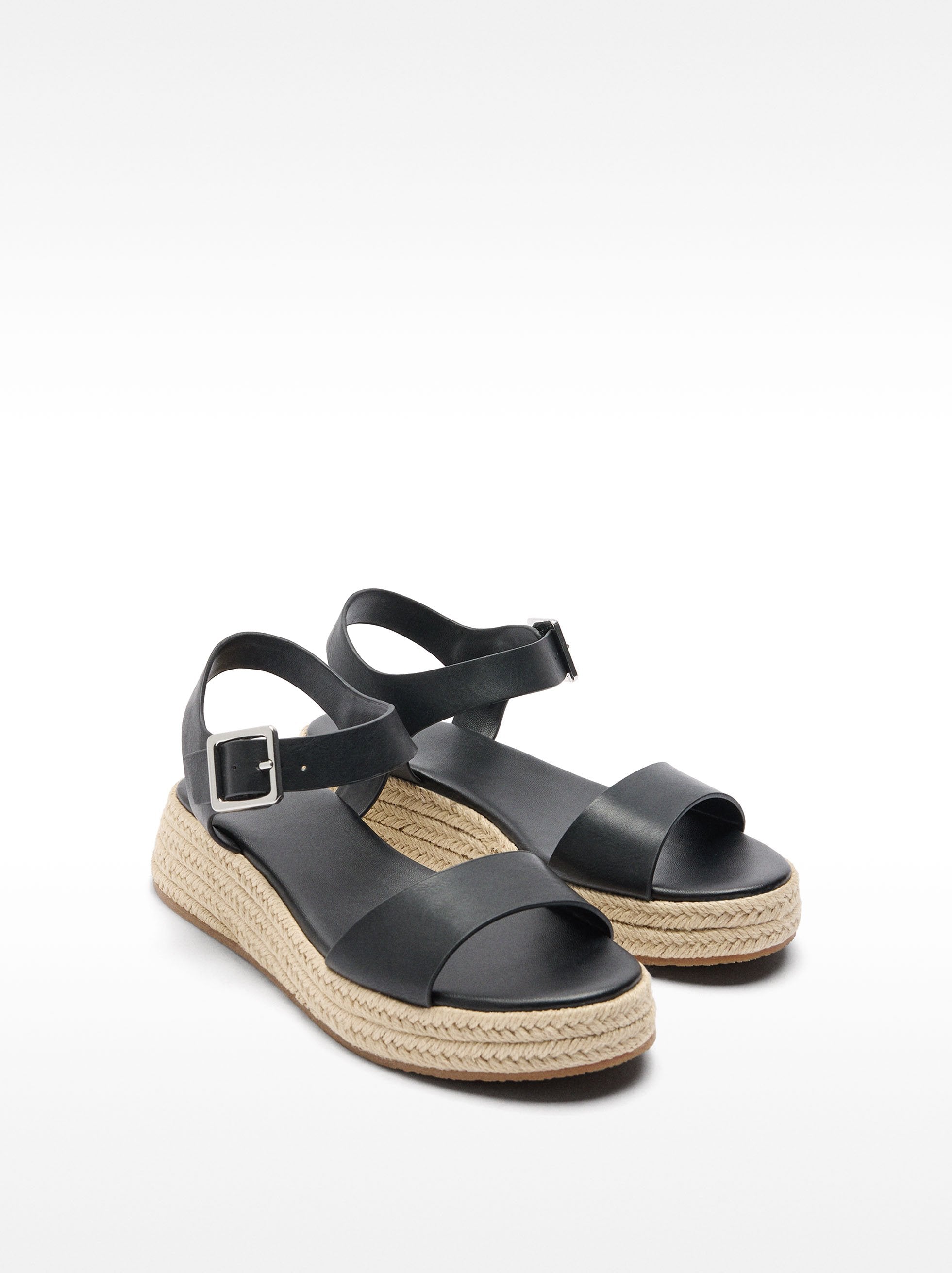 Sandalias De Plataforma Con Hebilla