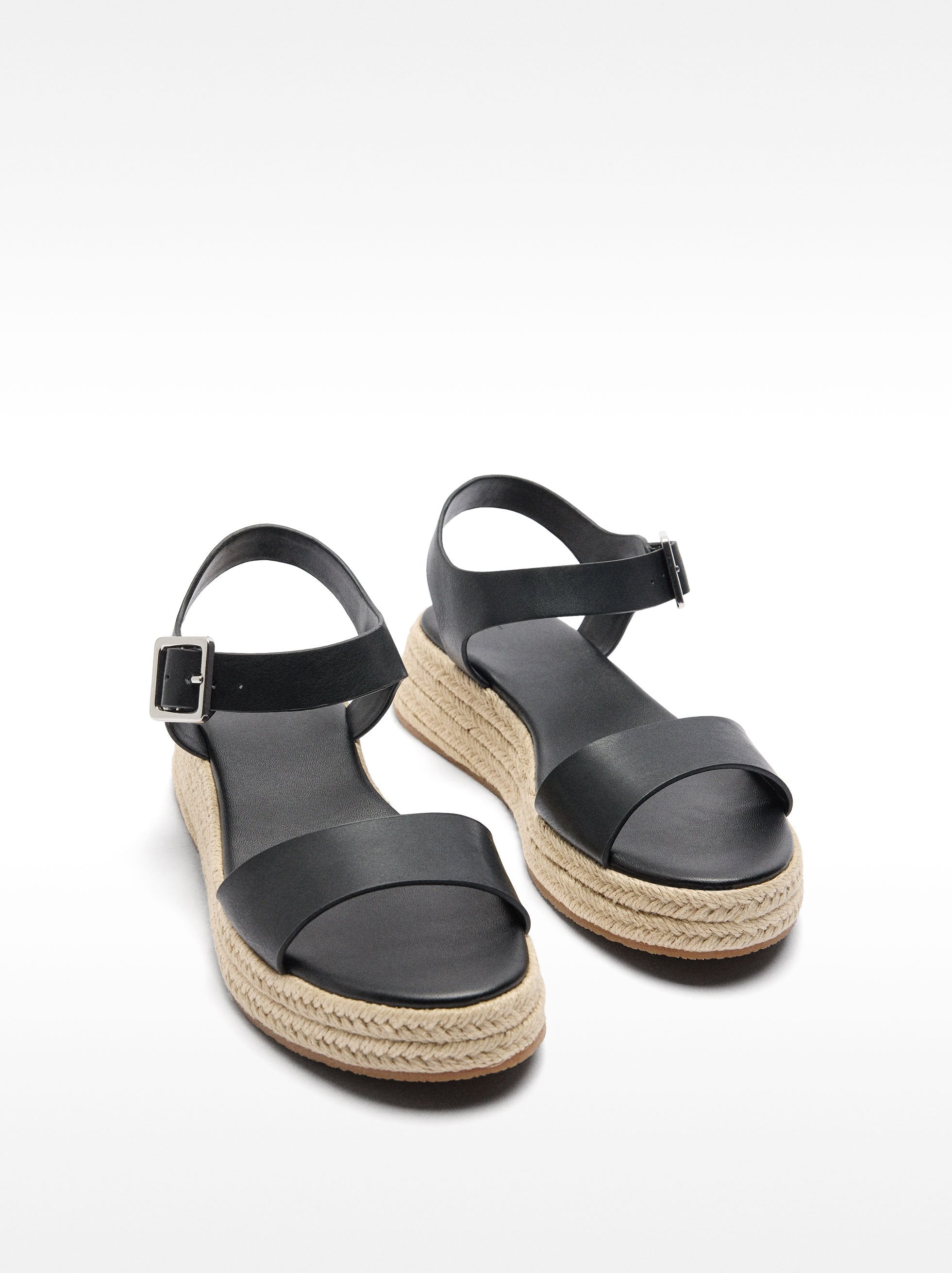 Sandalias De Plataforma Con Hebilla