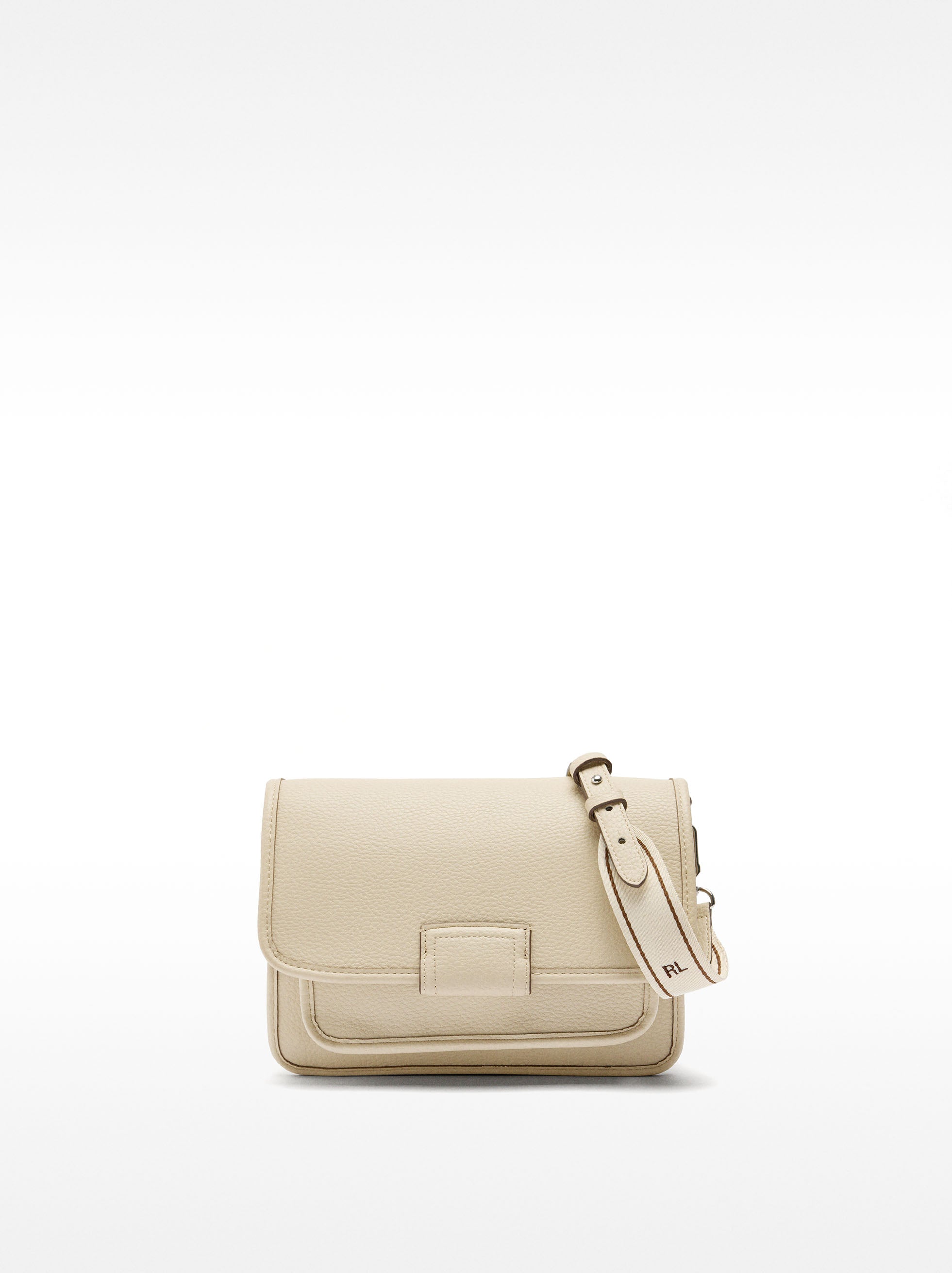 Bolso Bandolera Con Textura Y Solapa