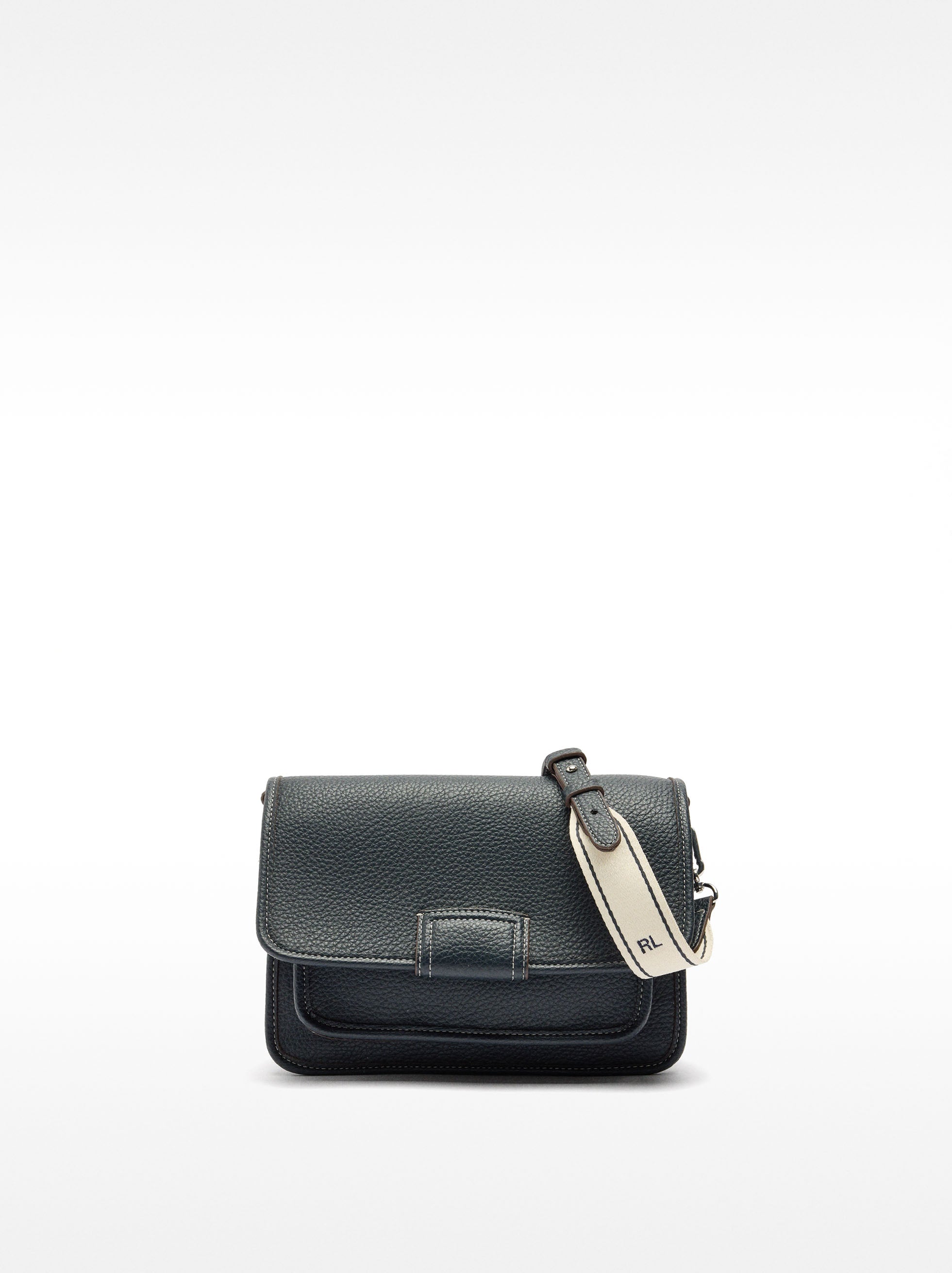 Bolso Bandolera Con Textura Y Solapa