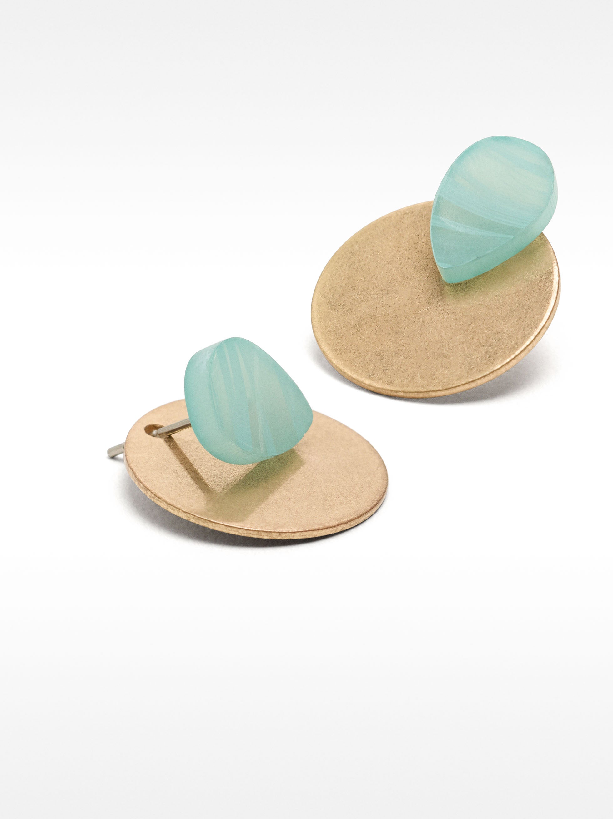 Aretes Redondos Detalle De Color