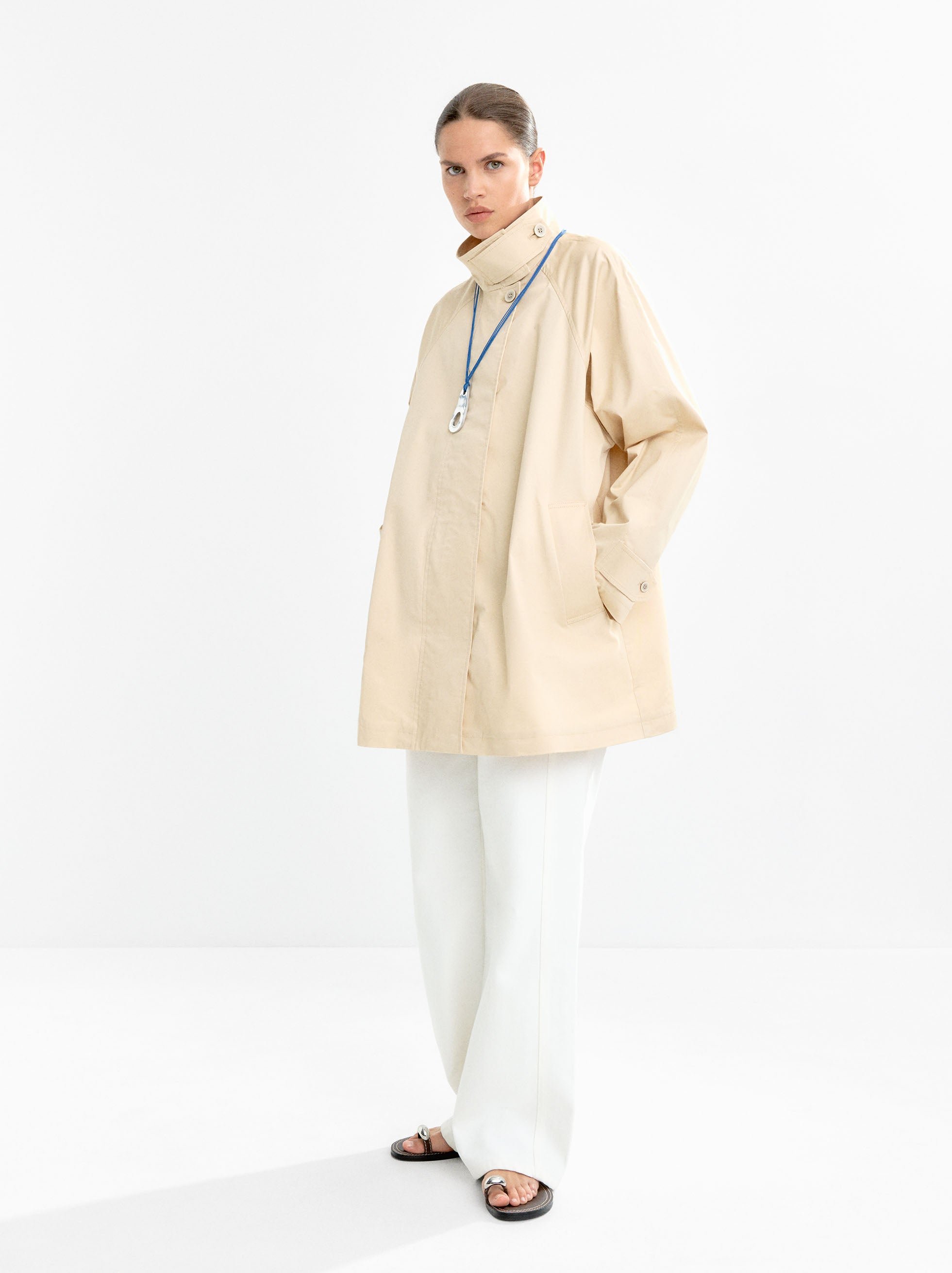 Abrigo De Algodón De Cuello Alto