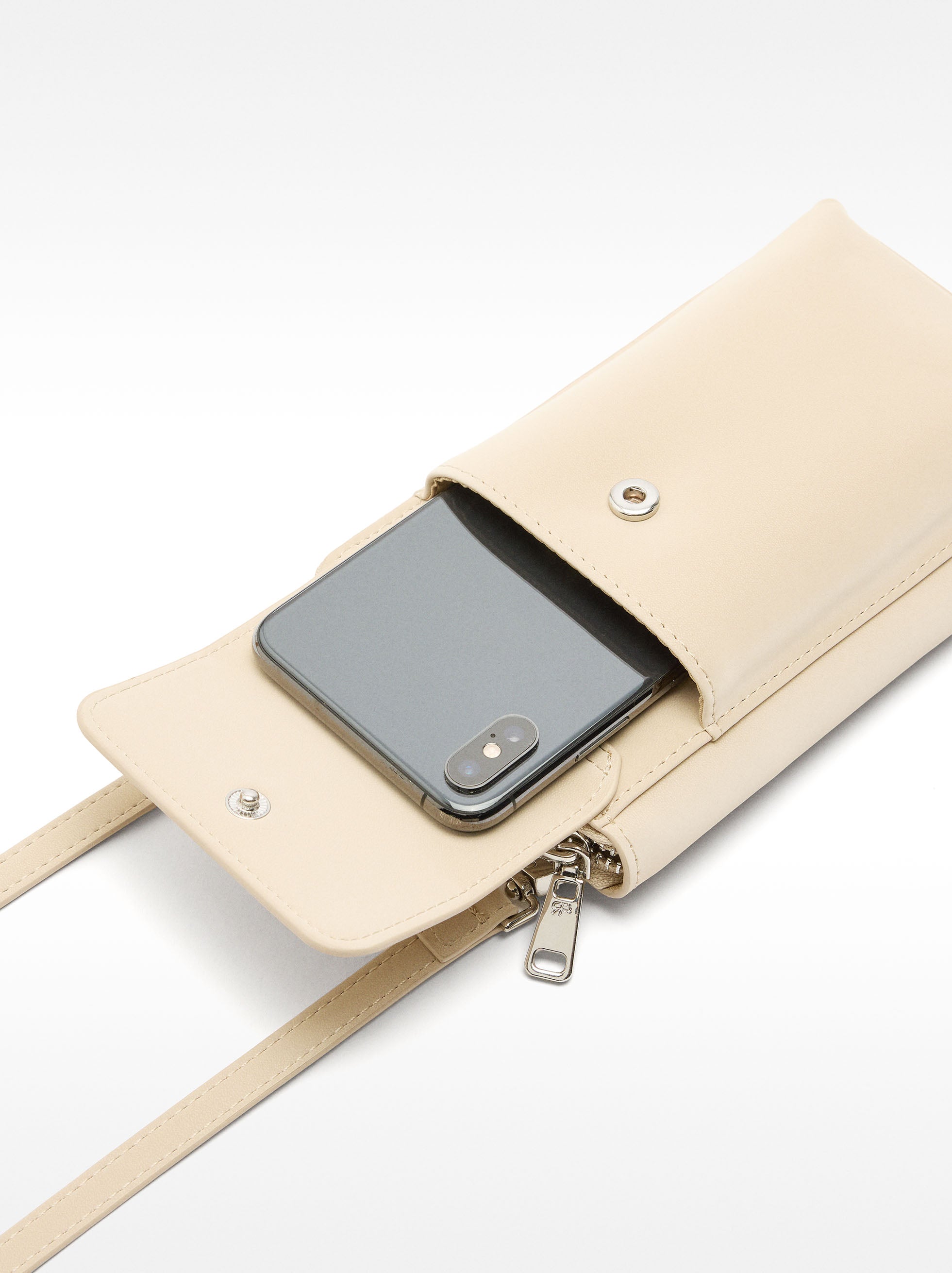 Bolso Para Móvil Con Textura Suave