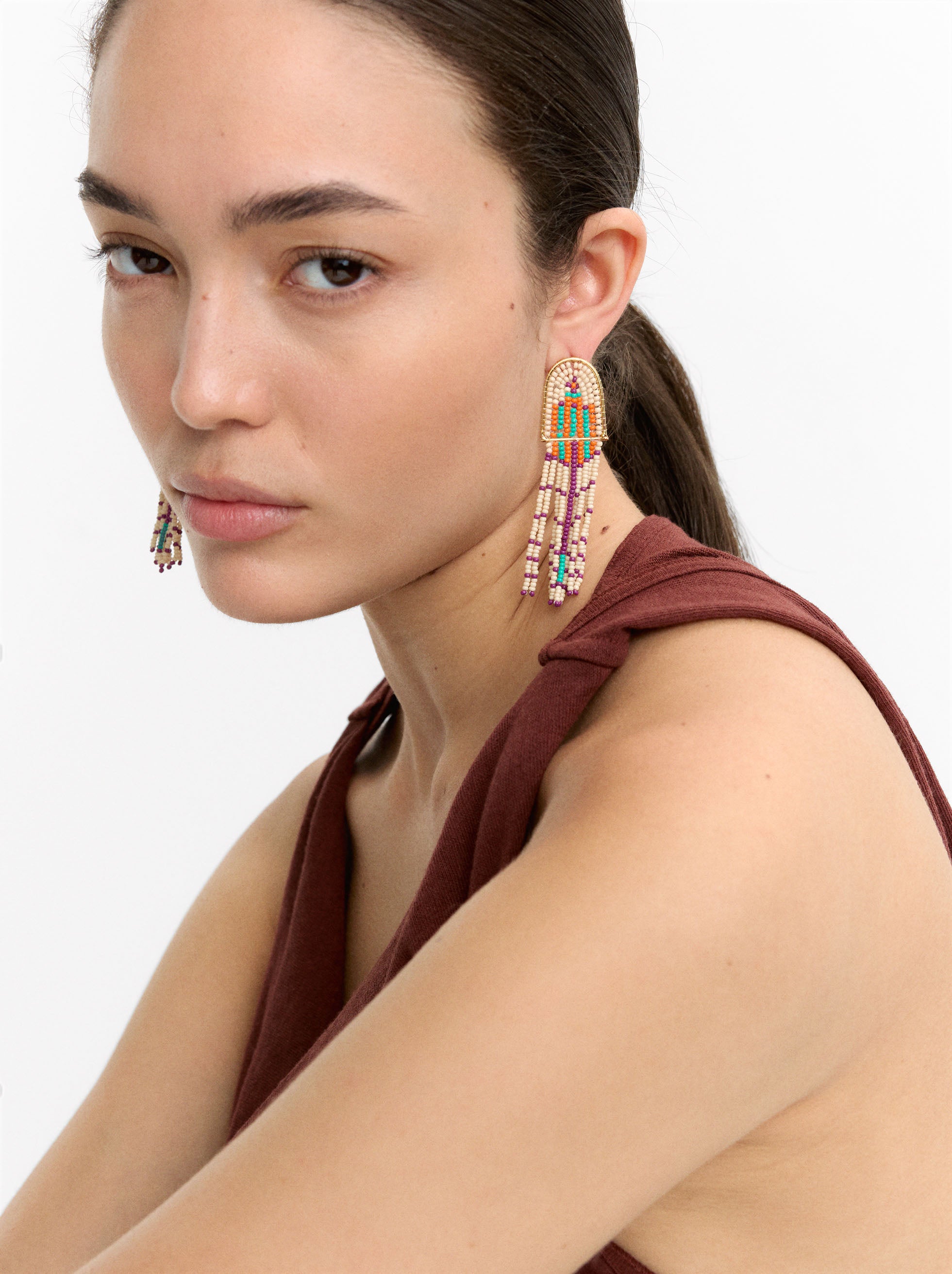 Pendientes Largos Étnicos Con Abalorios