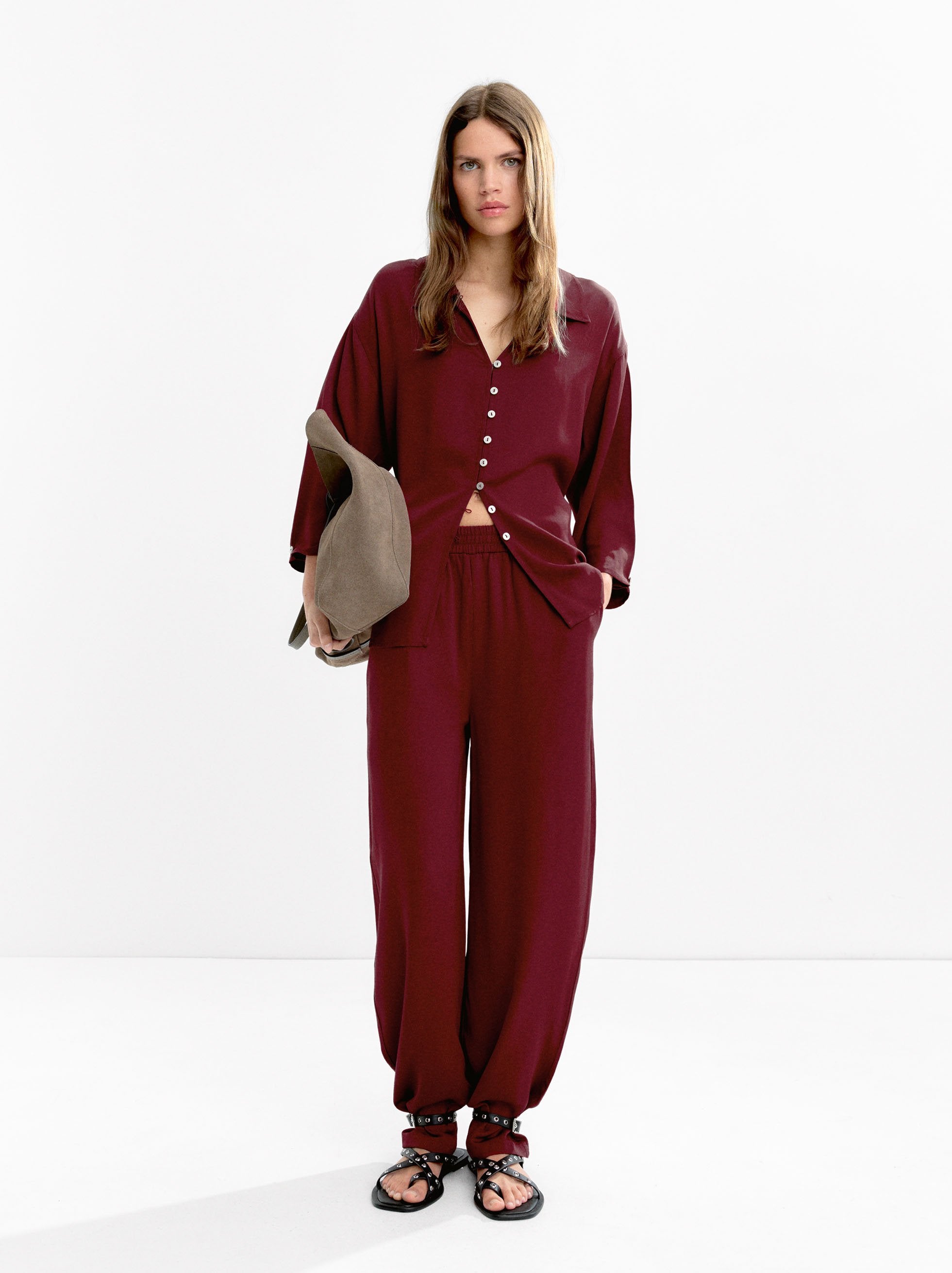 Pantalón Fluido Con Cintura Elástica
