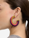 Pendientes De Aro Abiertos Multicolor Con Abalorios