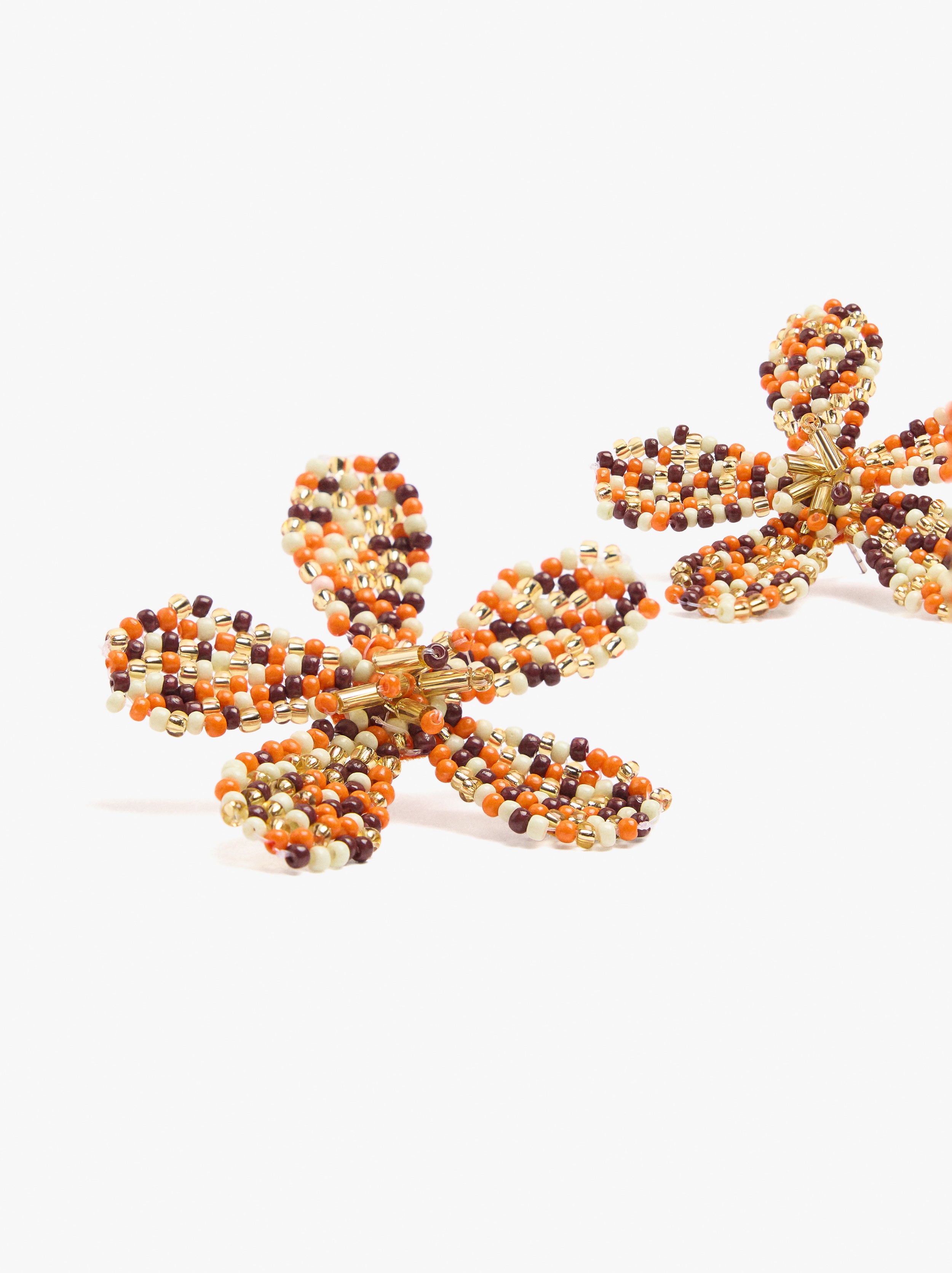 Pendientes Con Flor De Abalorios