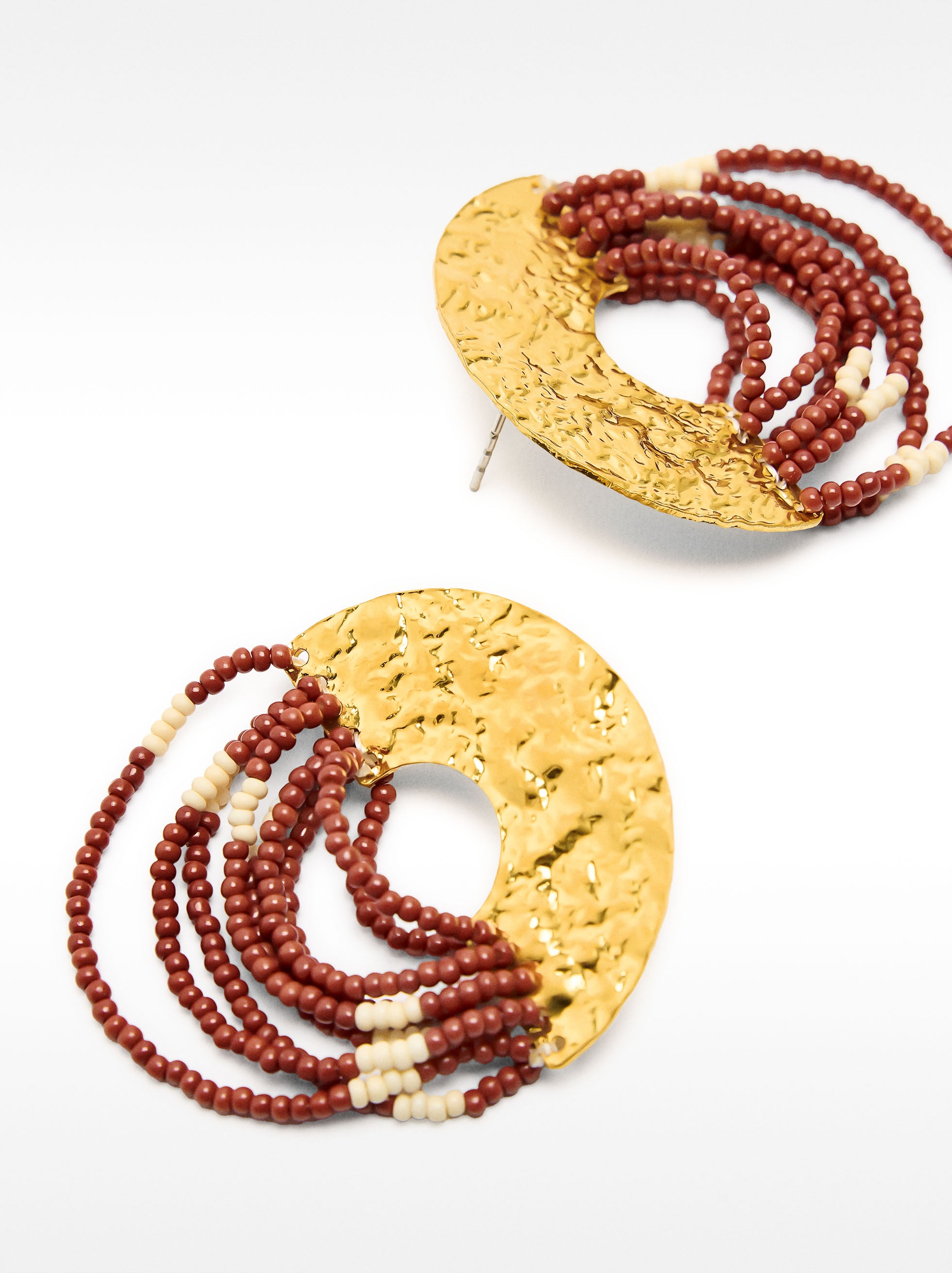 Aretes Redondos Con Cuentas