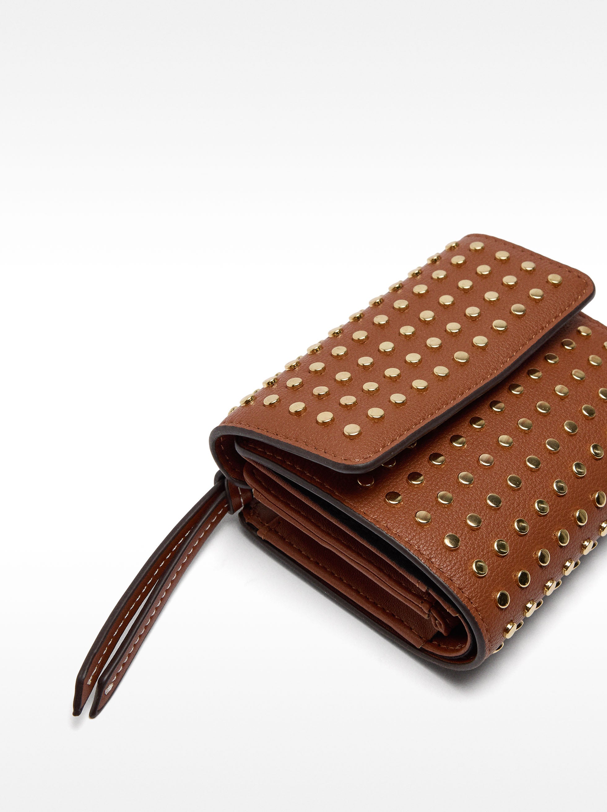 Cartera Con Tachuelas