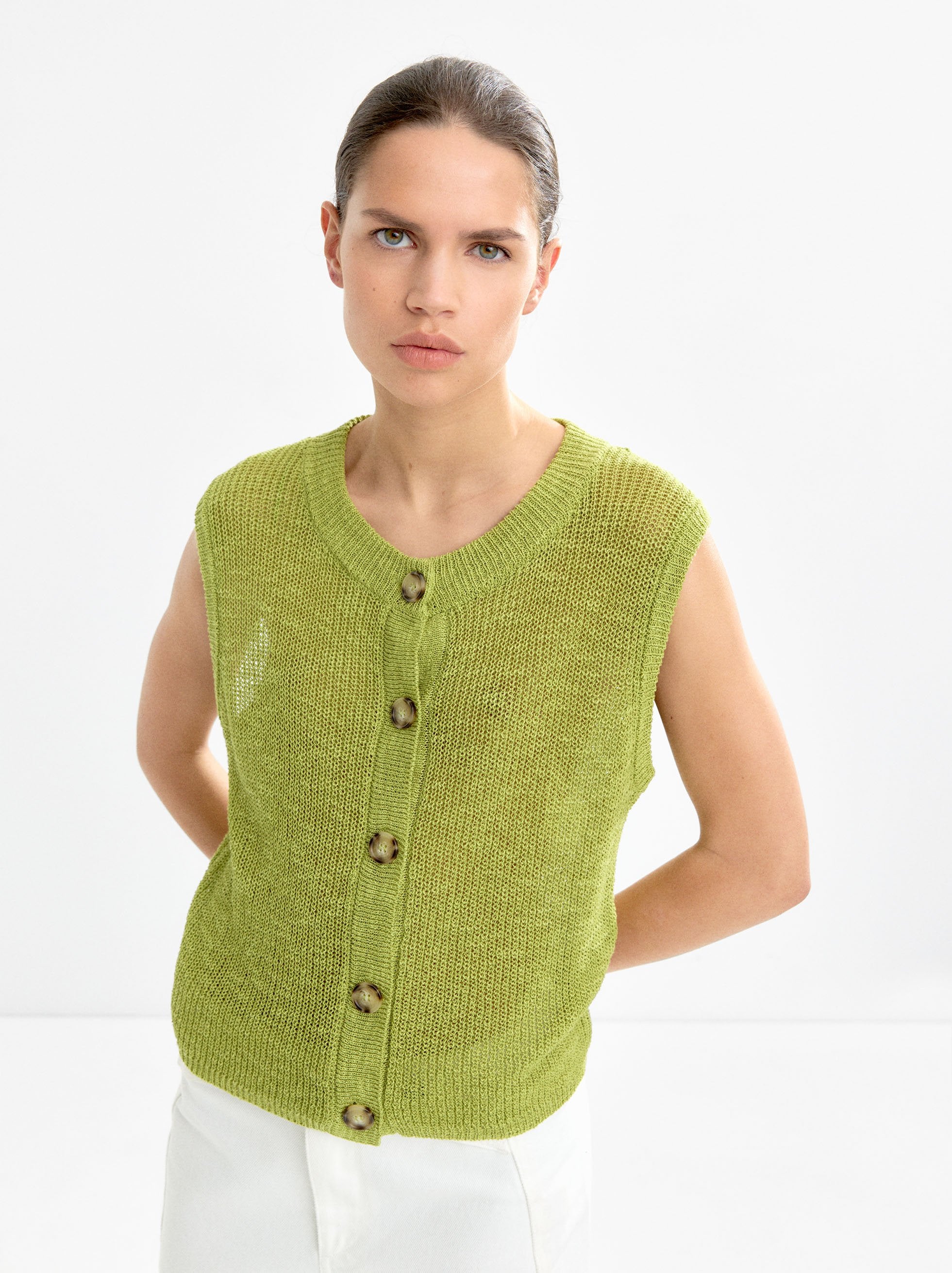 Chaleco De Punto Con Botones