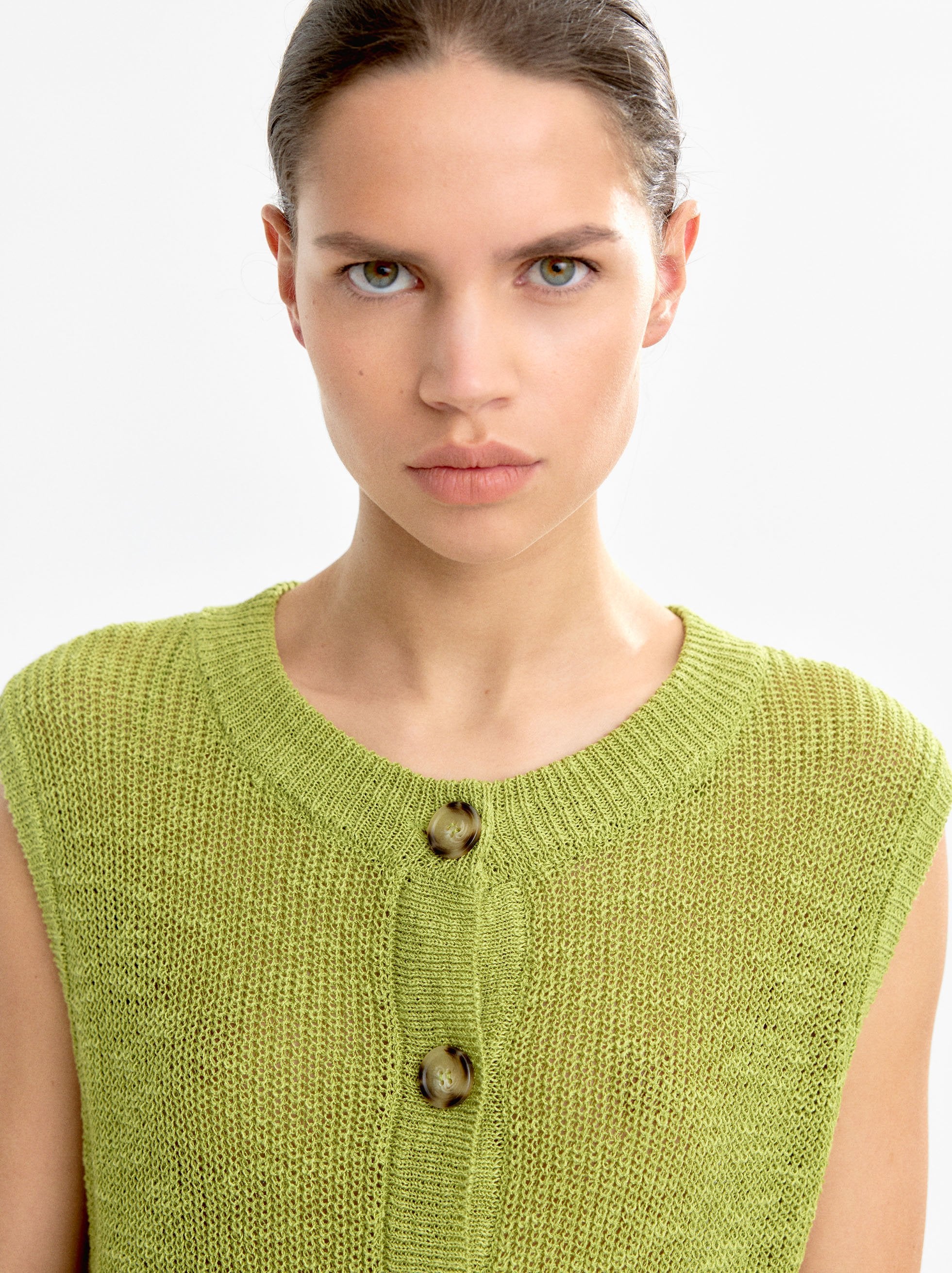 Chaleco De Punto Con Botones