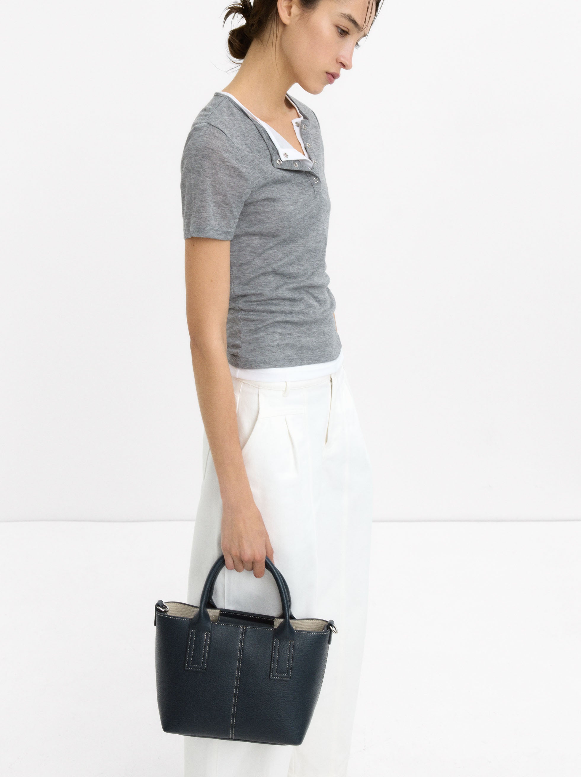 Bolso Tote Con Textura Y Bolsa Extraíble