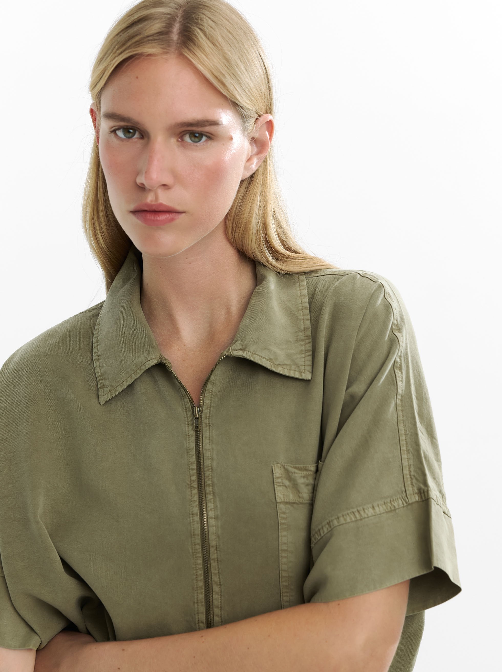 Camisa Con Cremallera Y Bolsillo