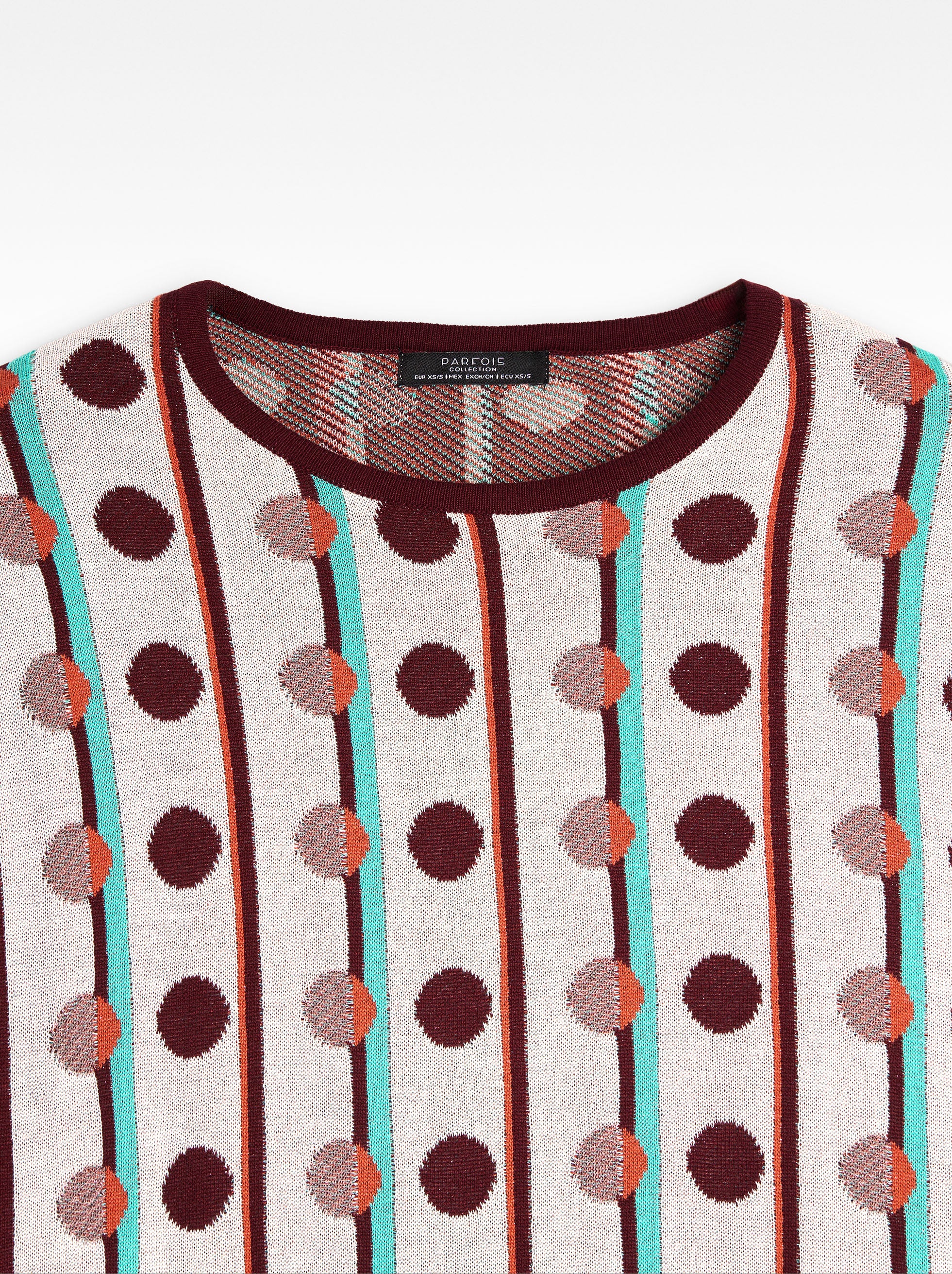 Chompa De Punto Jacquard Con Lunares