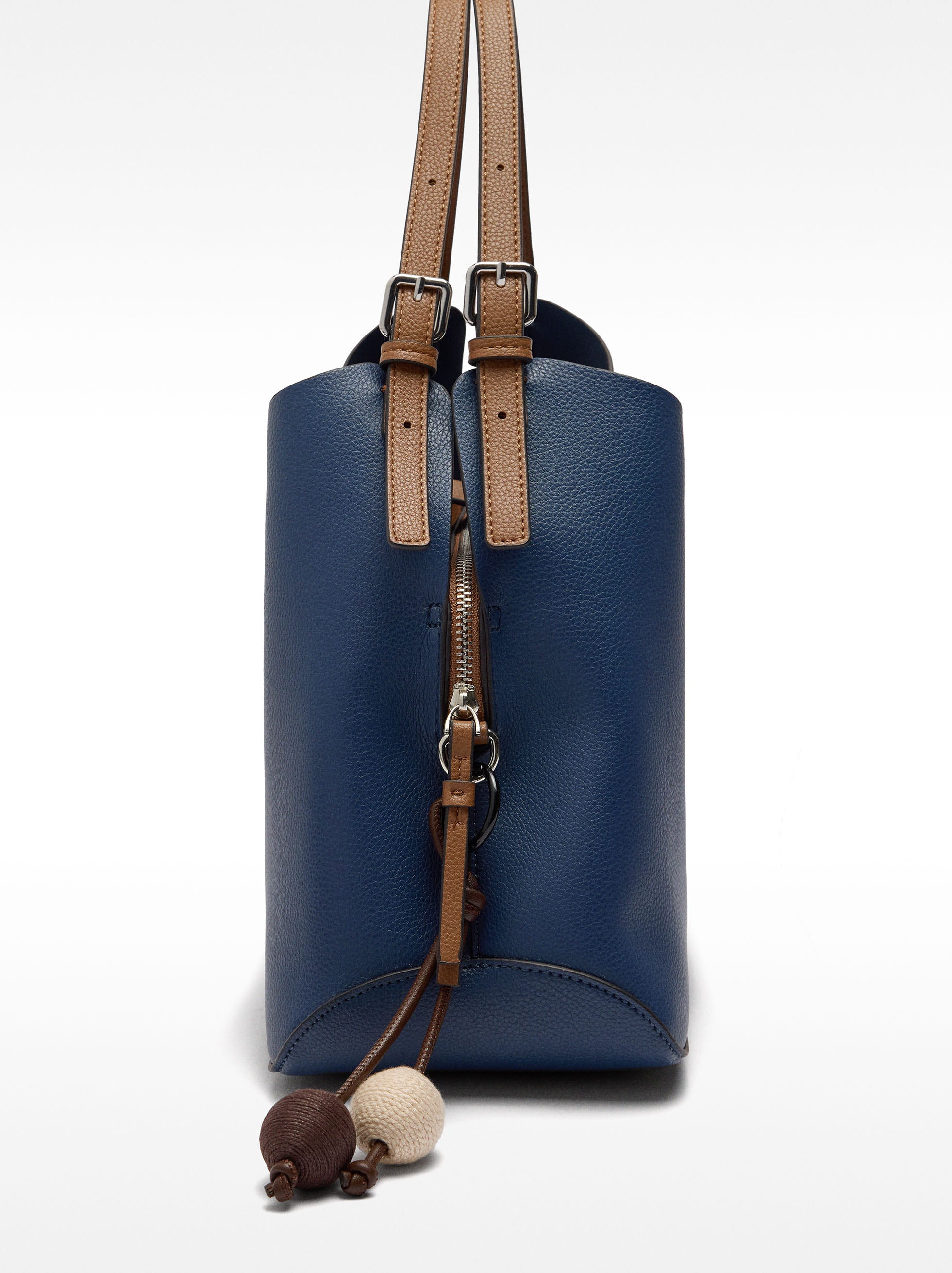 Bolso De Mano Con Colgante
