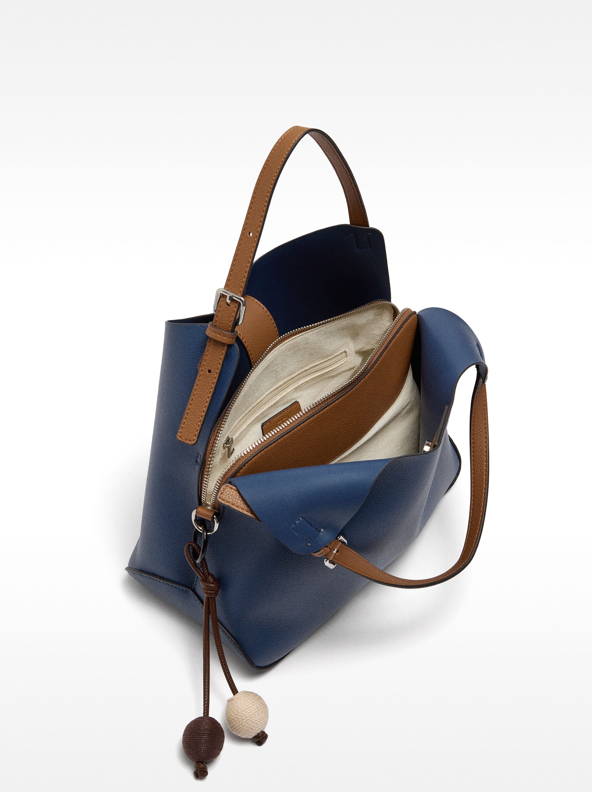 Bolso De Mano Con Colgante