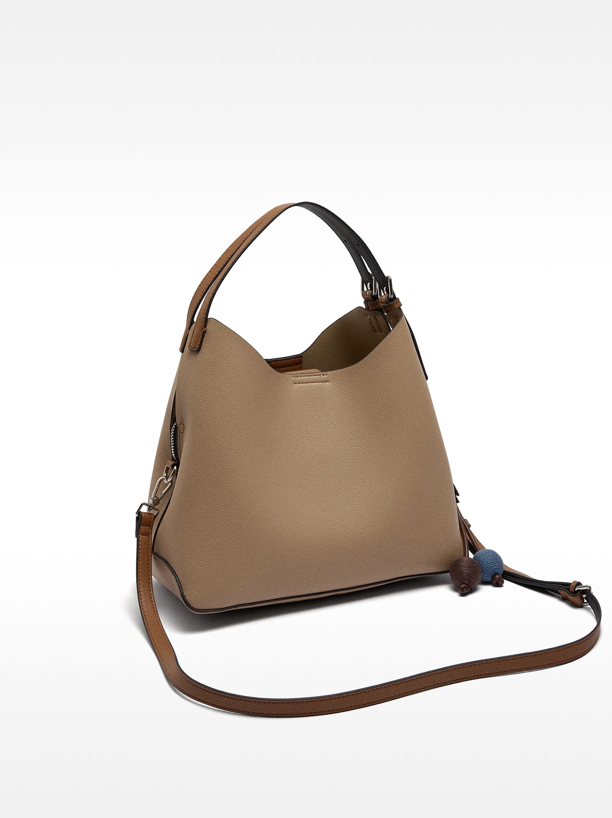 Bolso De Mano Con Colgante