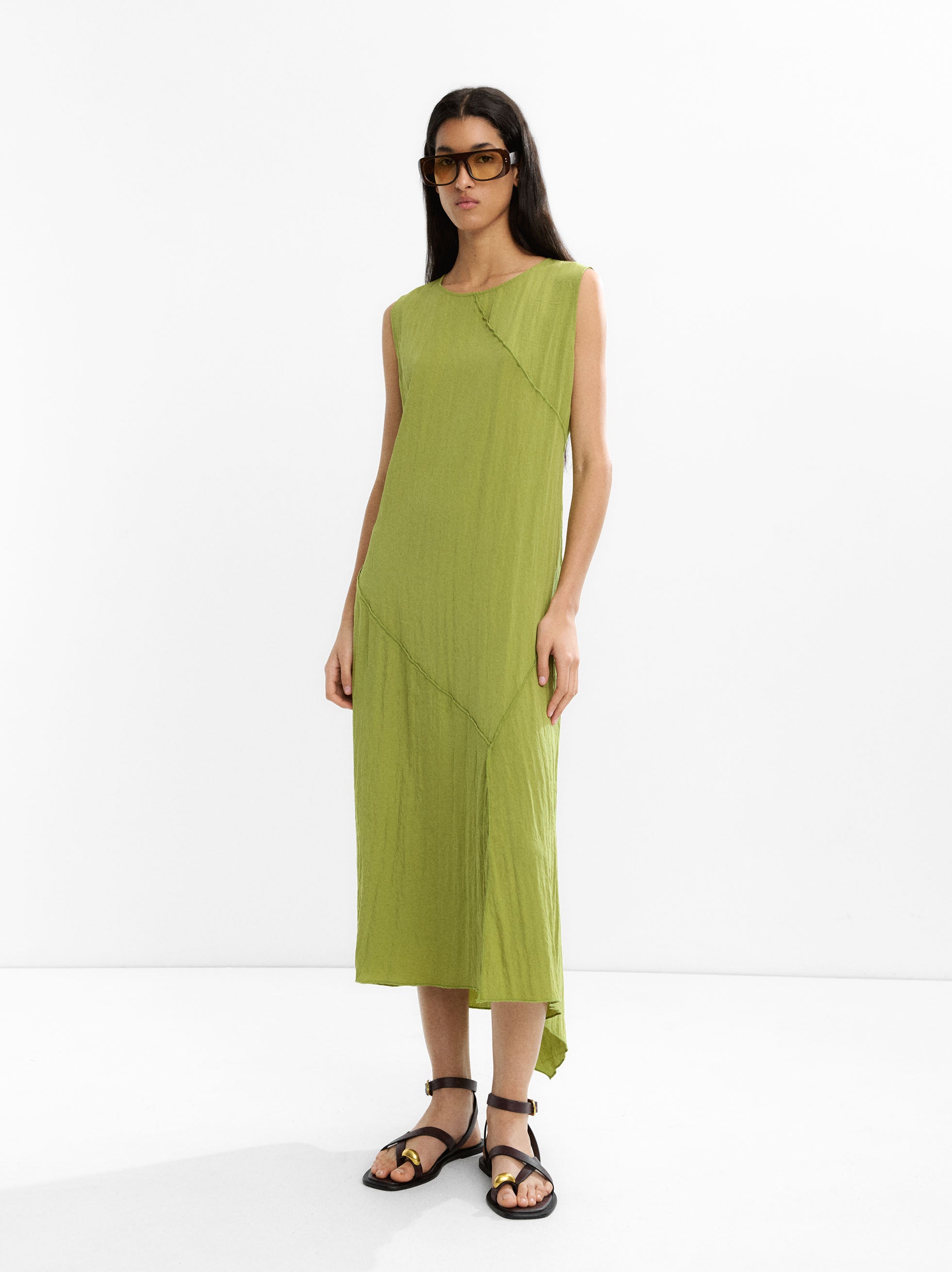 Vestido Midi Efecto Arrugado