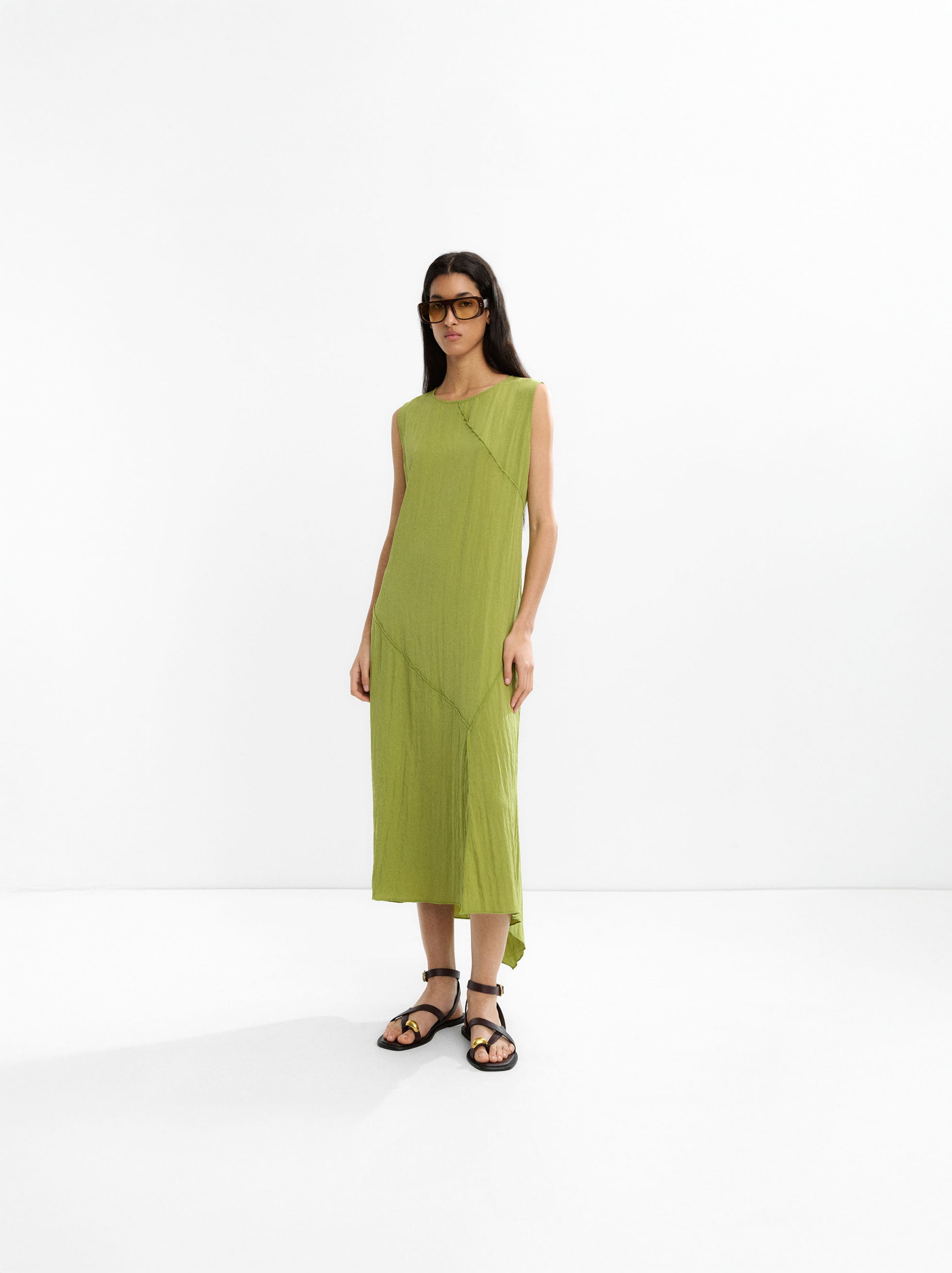 Vestido Midi Efecto Arrugado