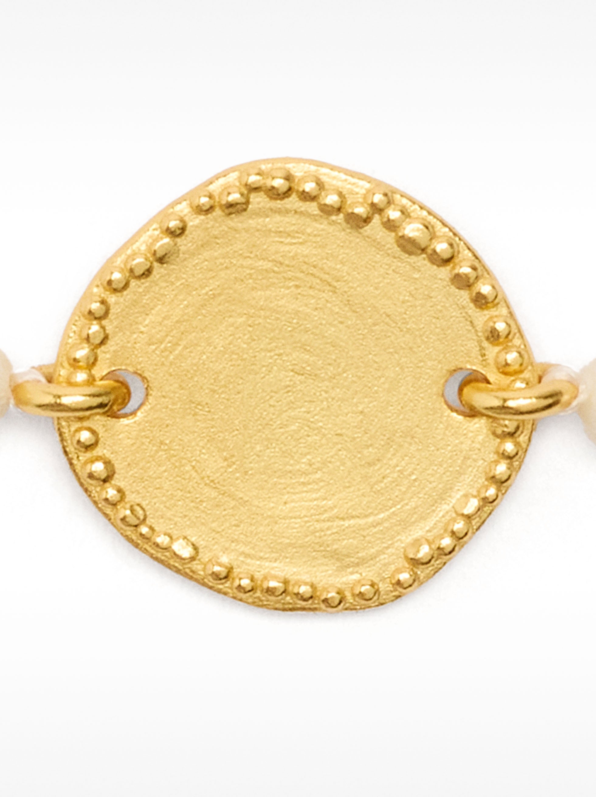 Pulsera De Perla De Agua Dulce Con Medalla - Plata De Ley 925