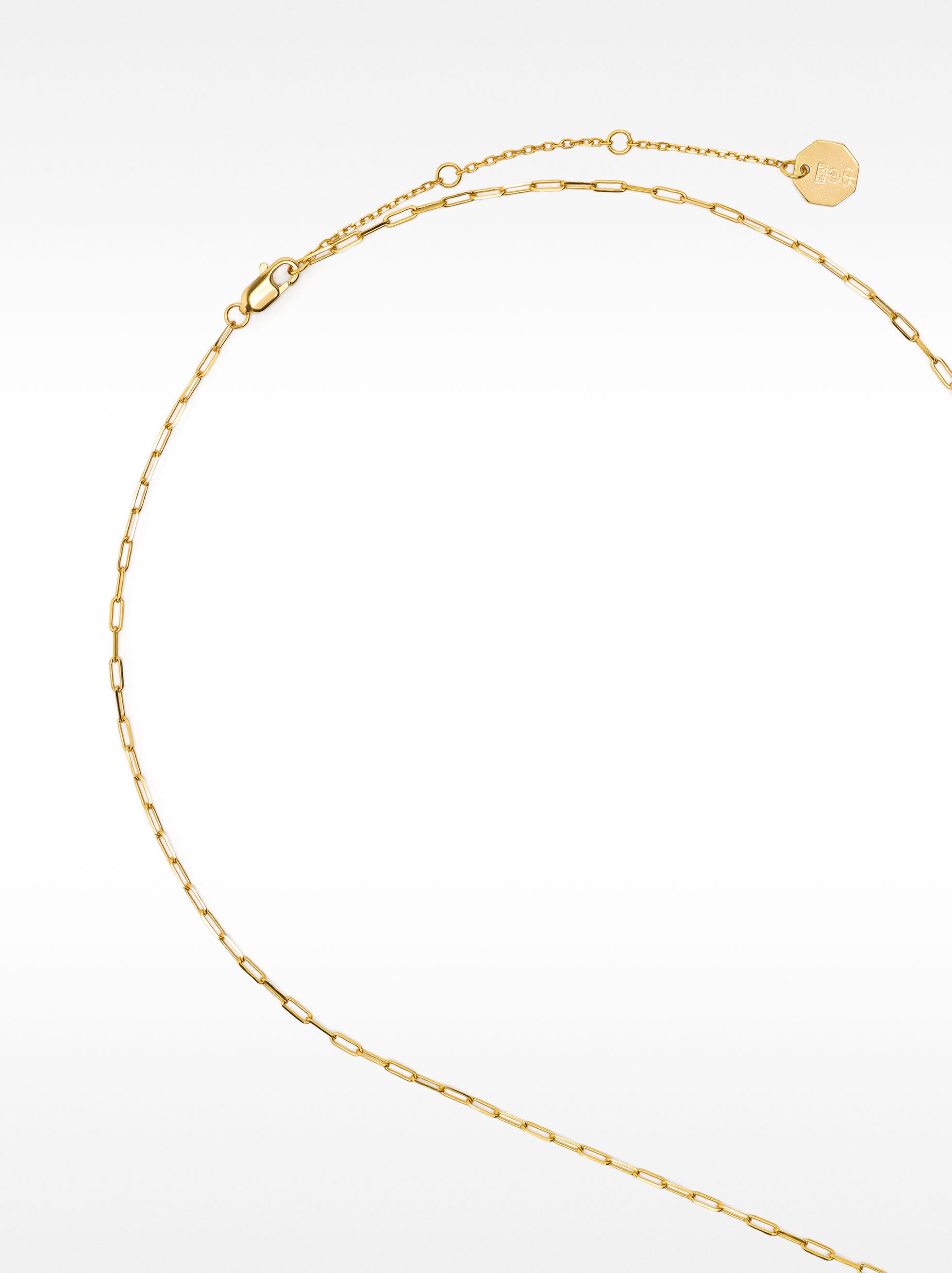 Collar De Eslabones Con Medalla Y Perla De Agua Dulce - Plata De Ley 925