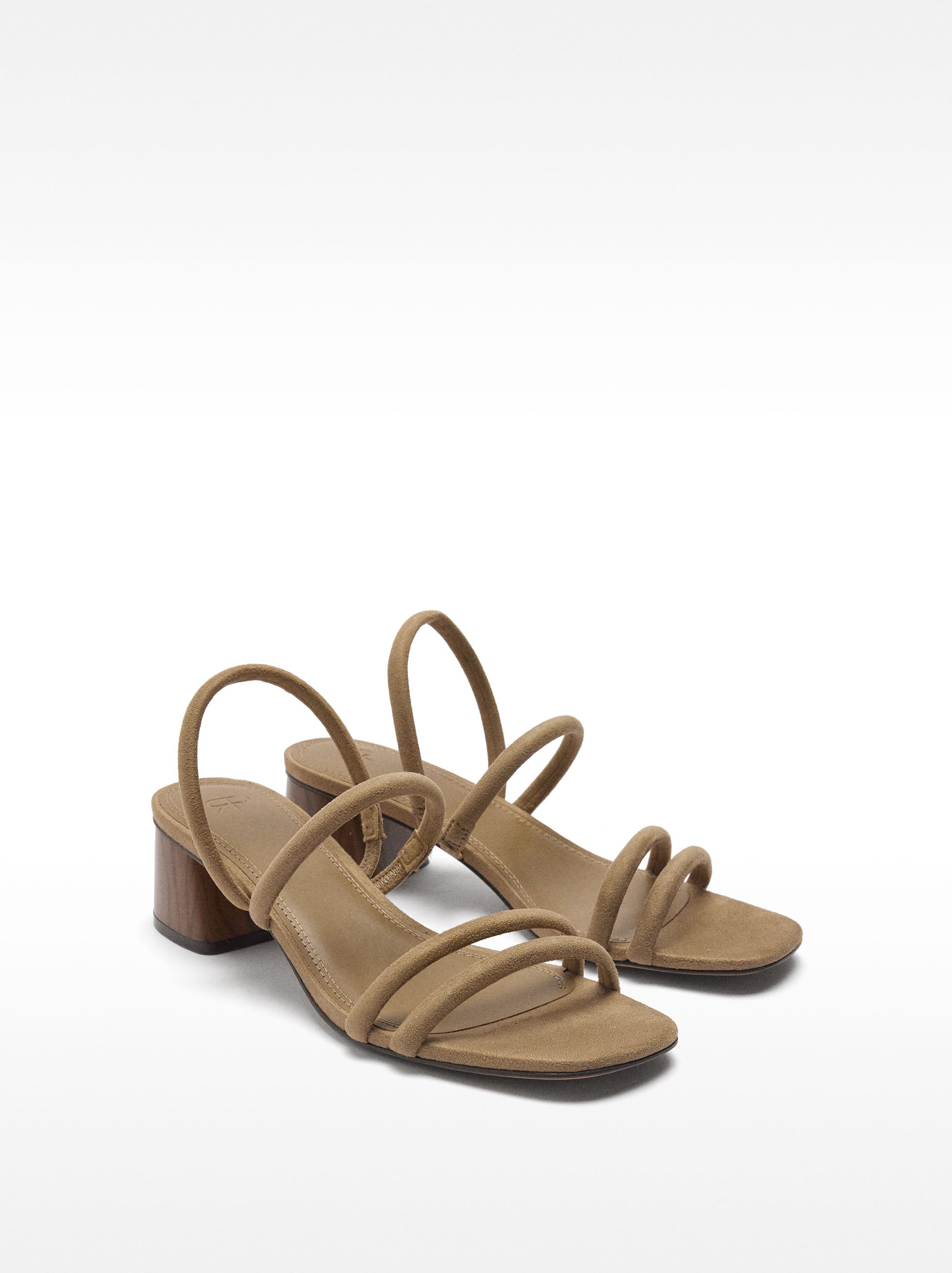 Sandalias De Tacón Ancho Con Tiras