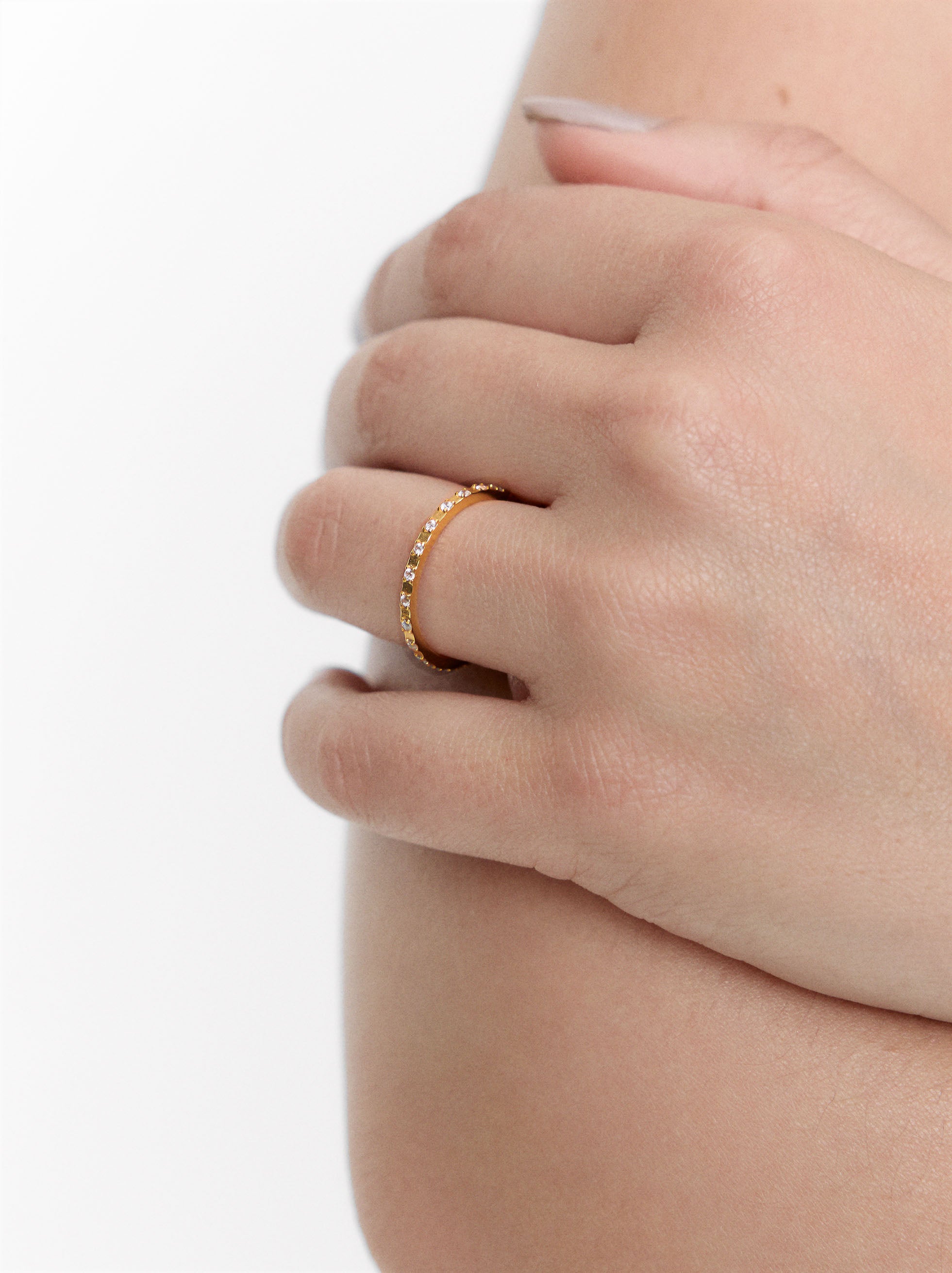 Anillo Con Circonitas - Plata De Ley 925