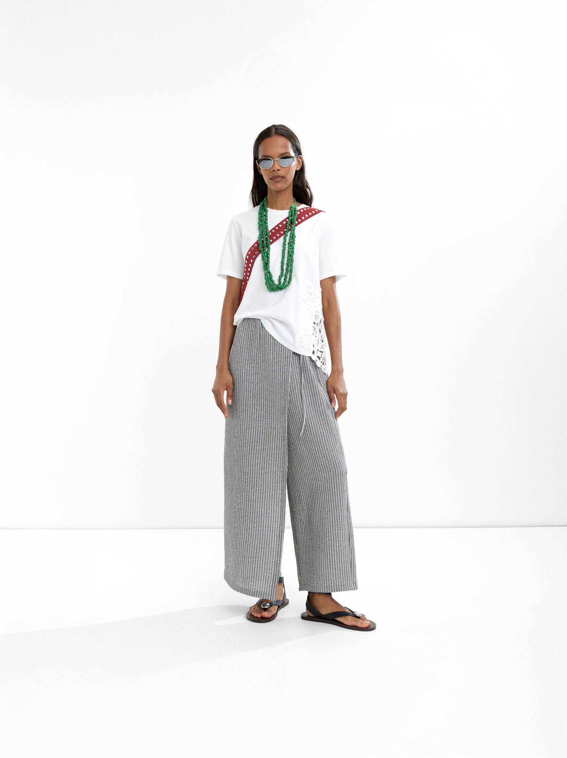 Camiseta 100% Algodón Con Bordado