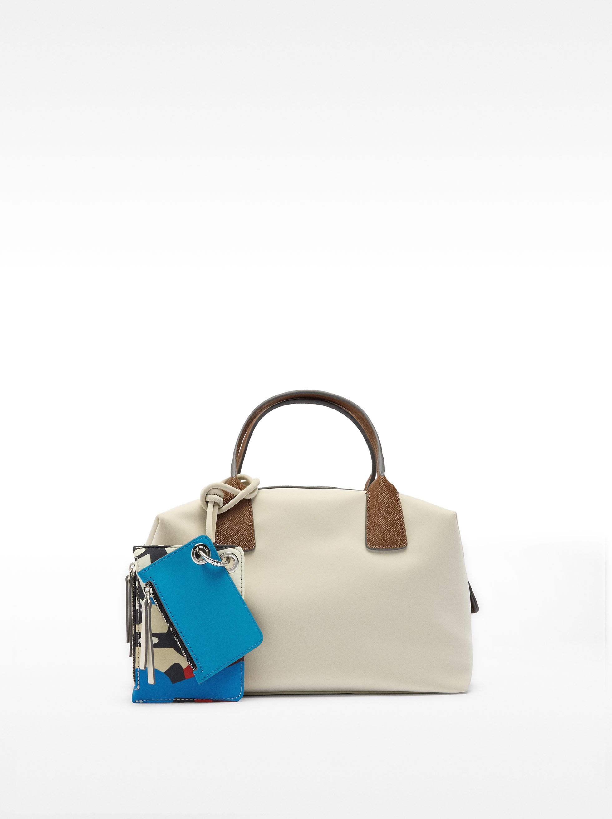 Bolso Tote Textura Suave Con Colgante M