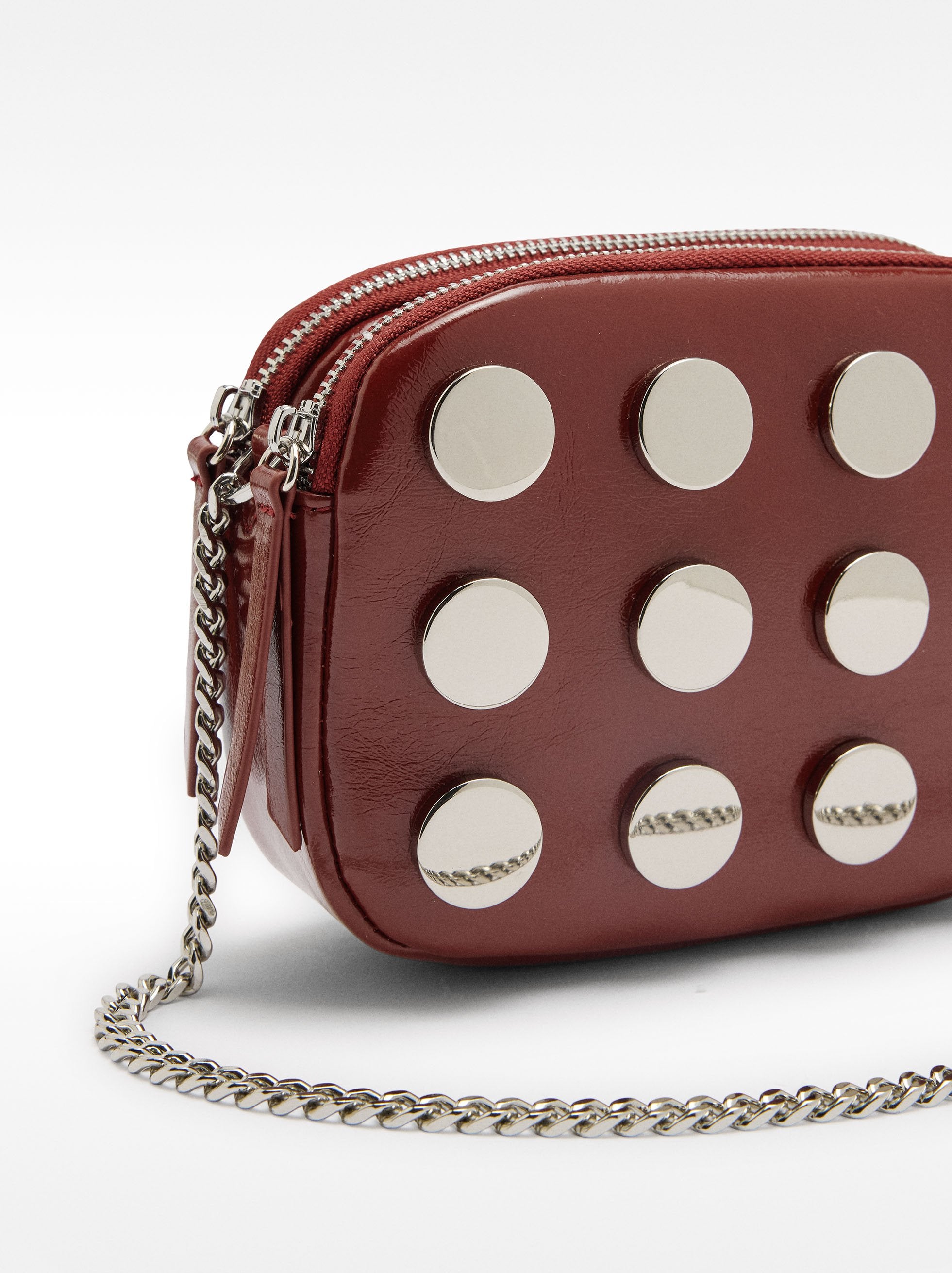 Bolso Bandolera Con Detalles Metálicos