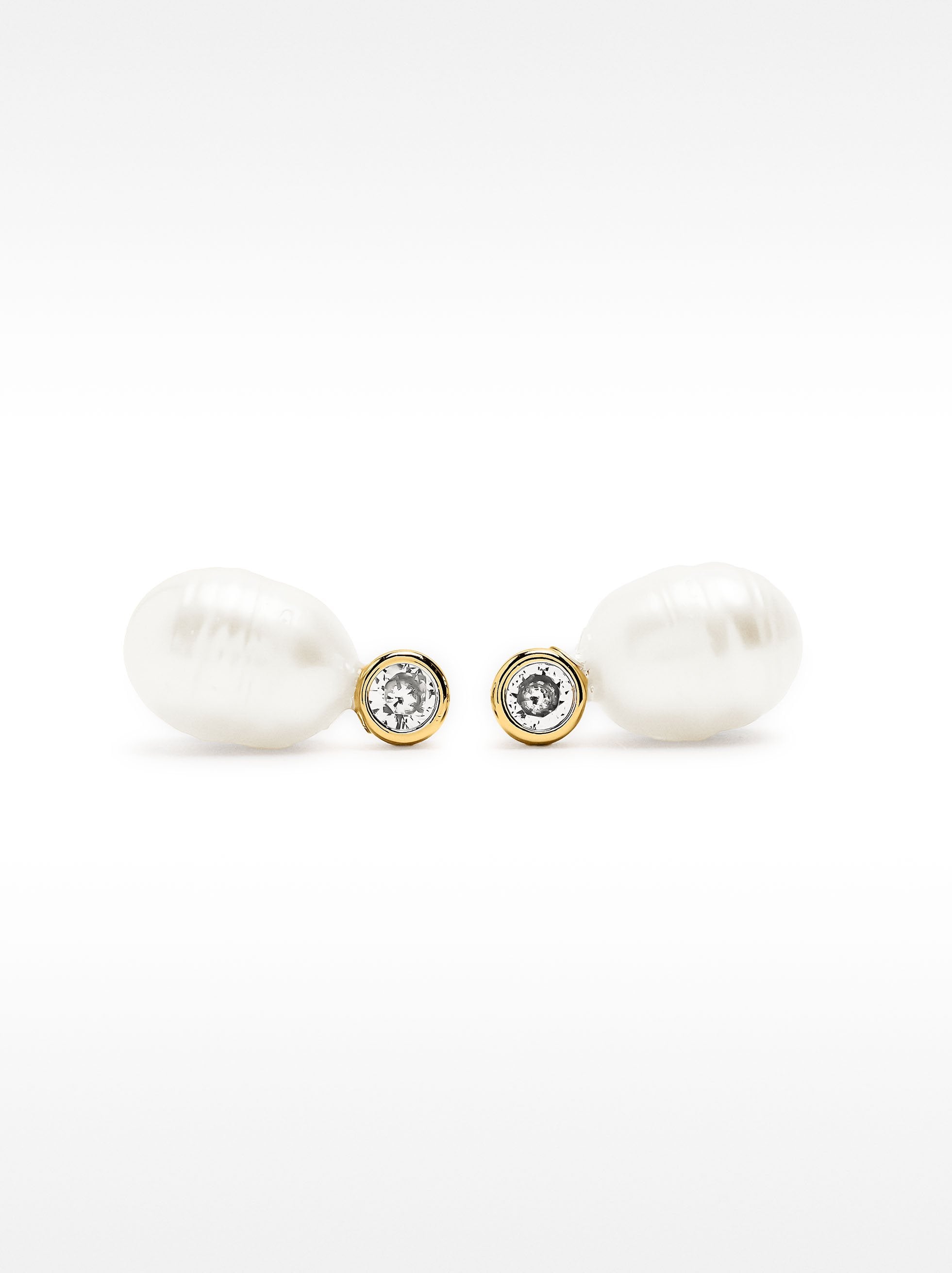 Pendientes Cortos Con Perla De Agua Dulce