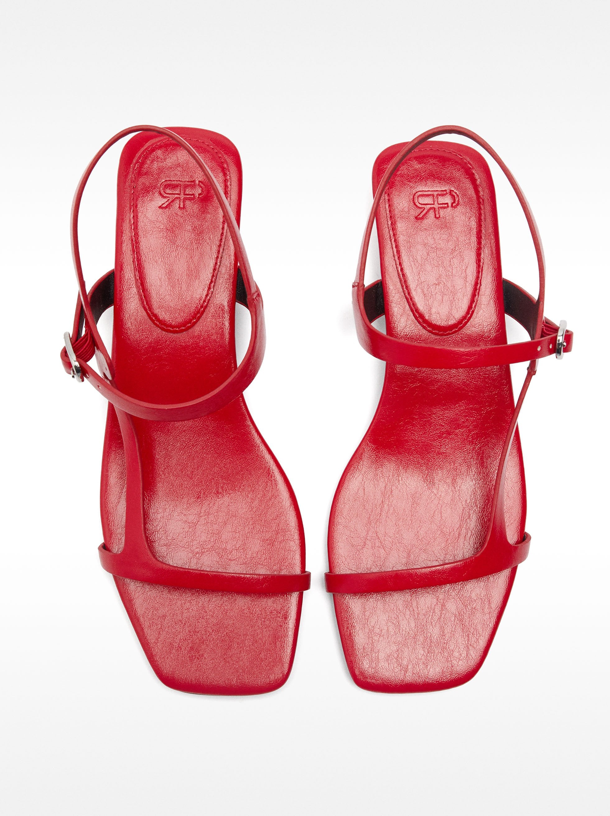 Sandalias De Tacón Con Tiras Finas