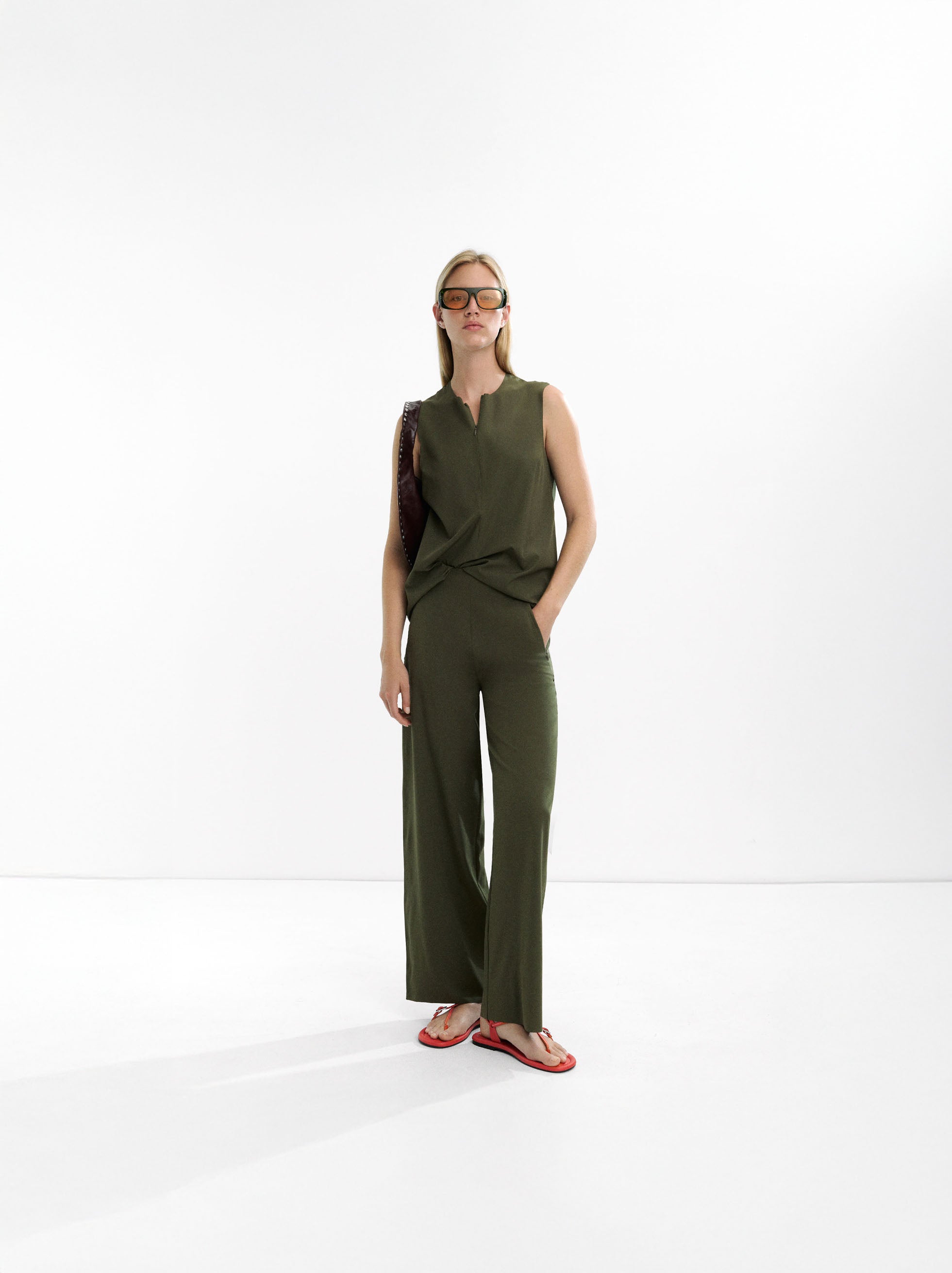 Pantalón Bolsillos Con Cremallera