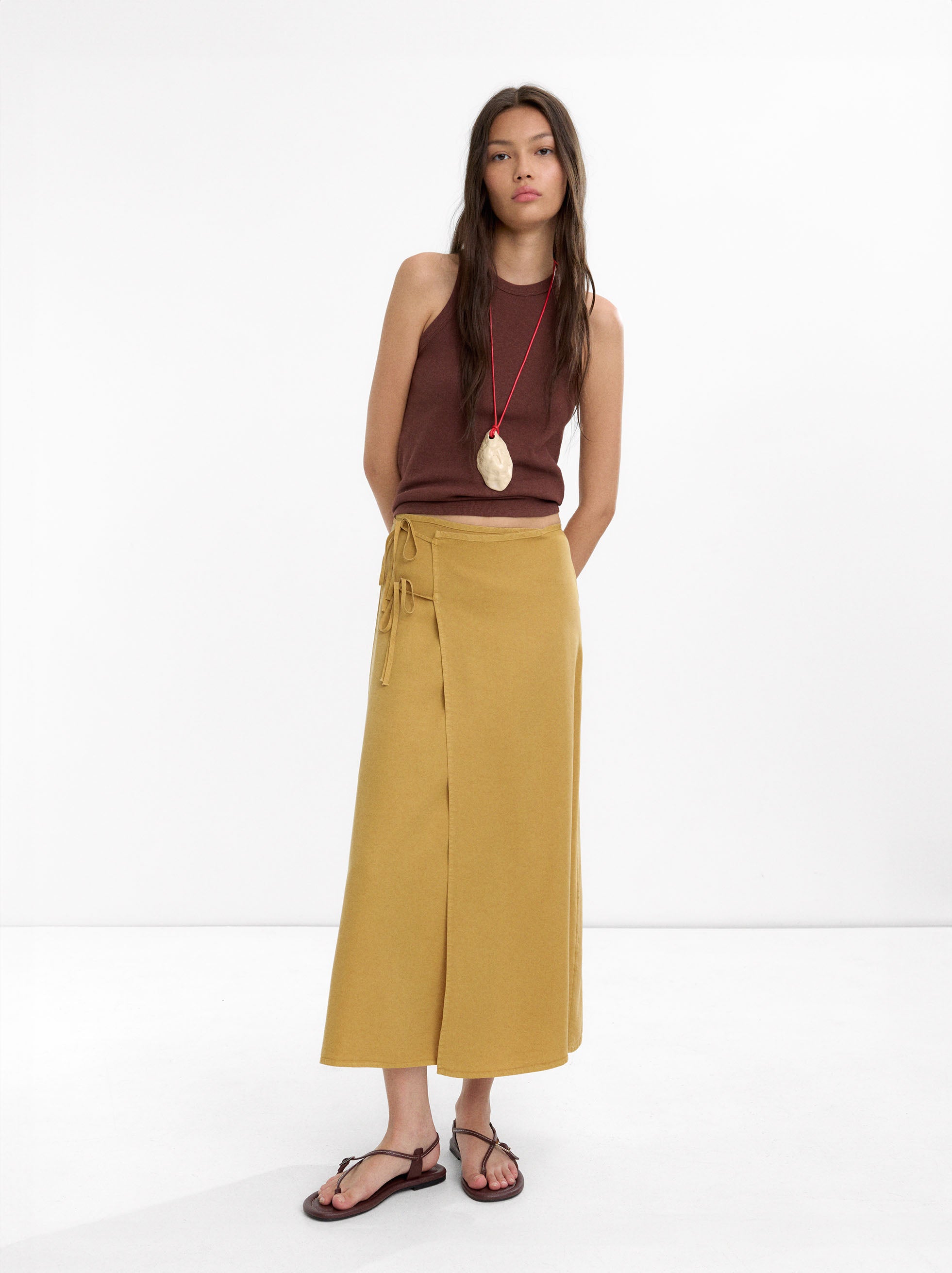 Falda Midi Con Cruce 100% Lyocell