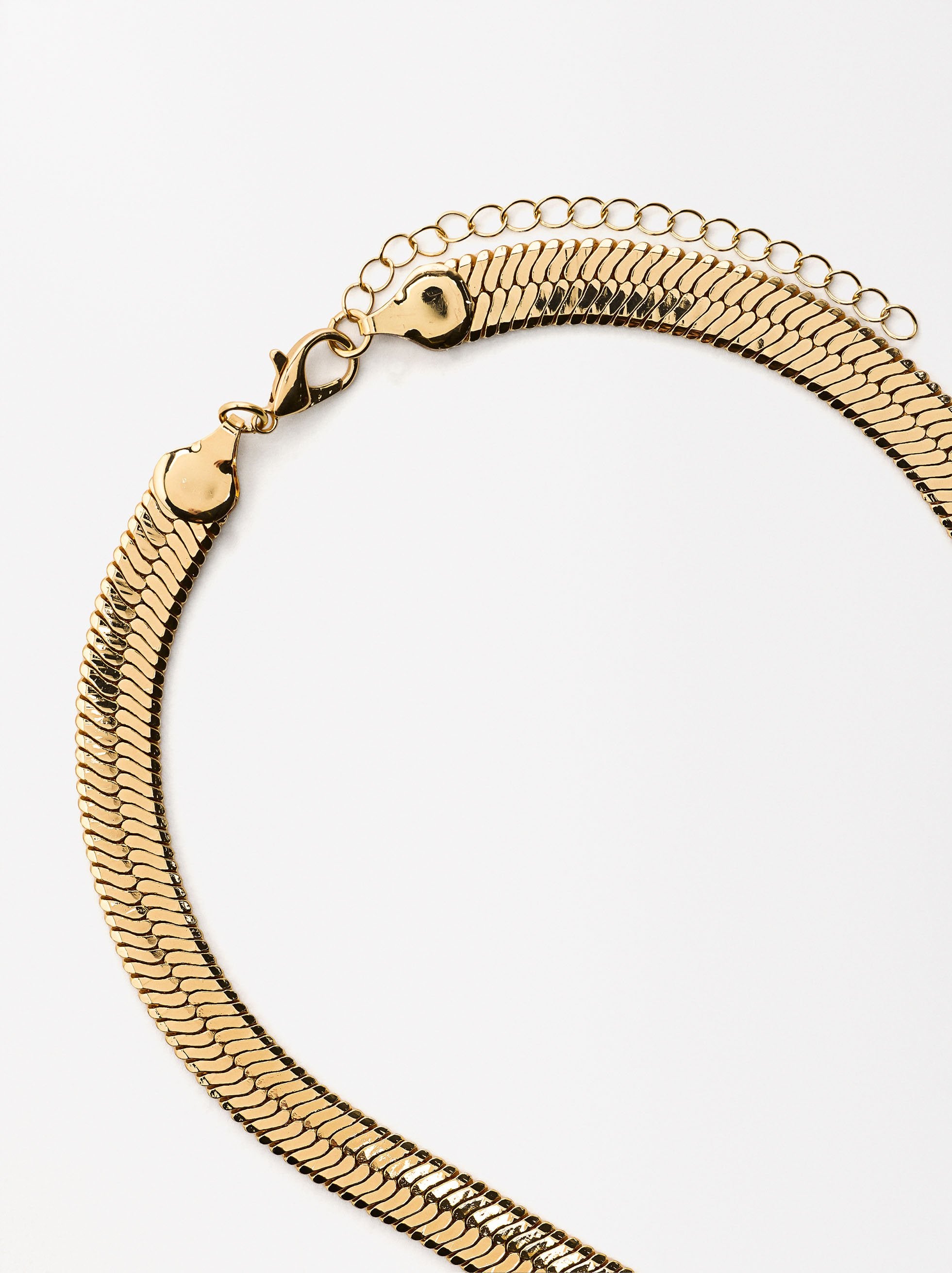 Collar Corto Con Cadena De Serpiente