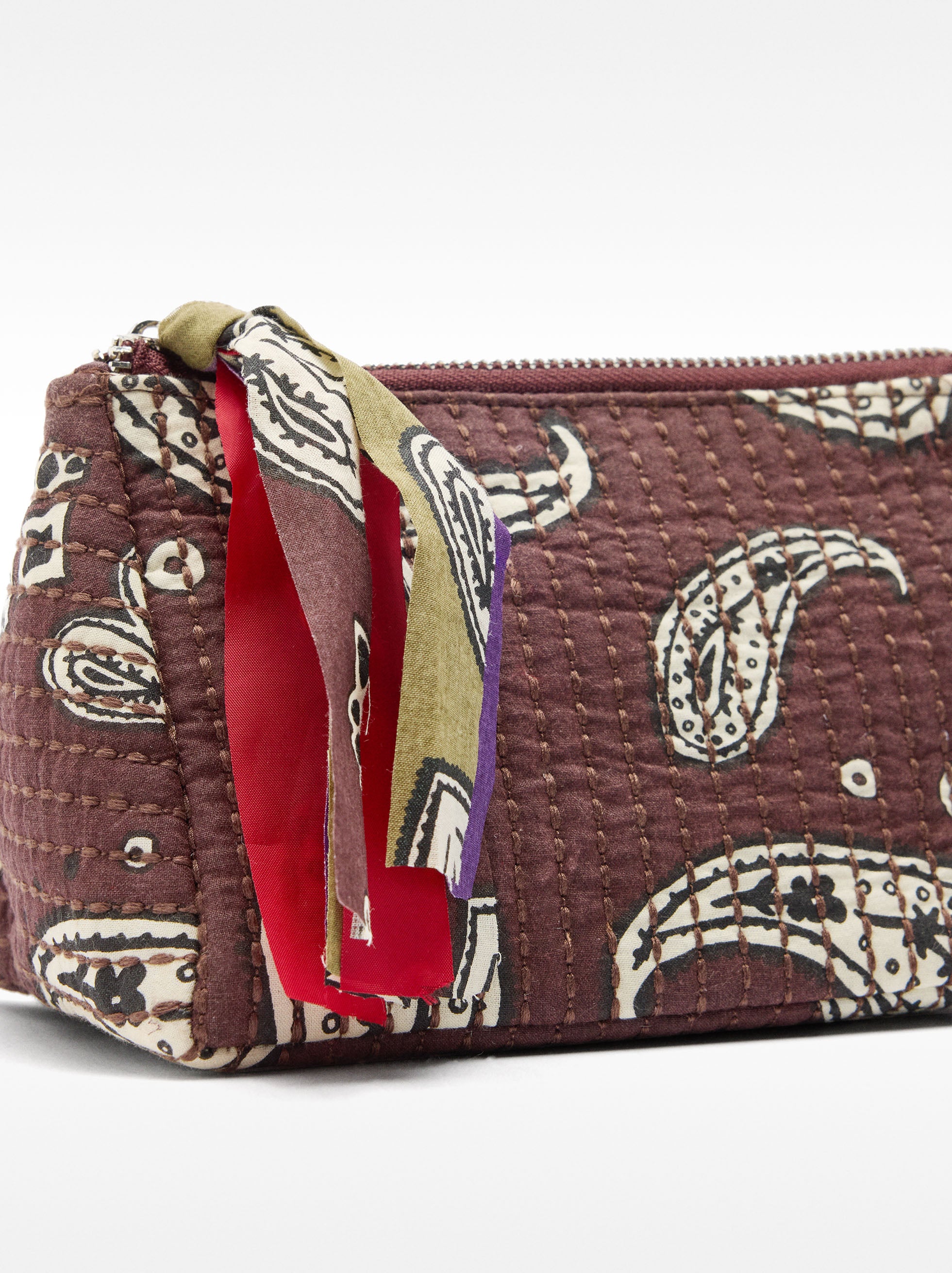 Neceser Estampado Con Detalle De Costura