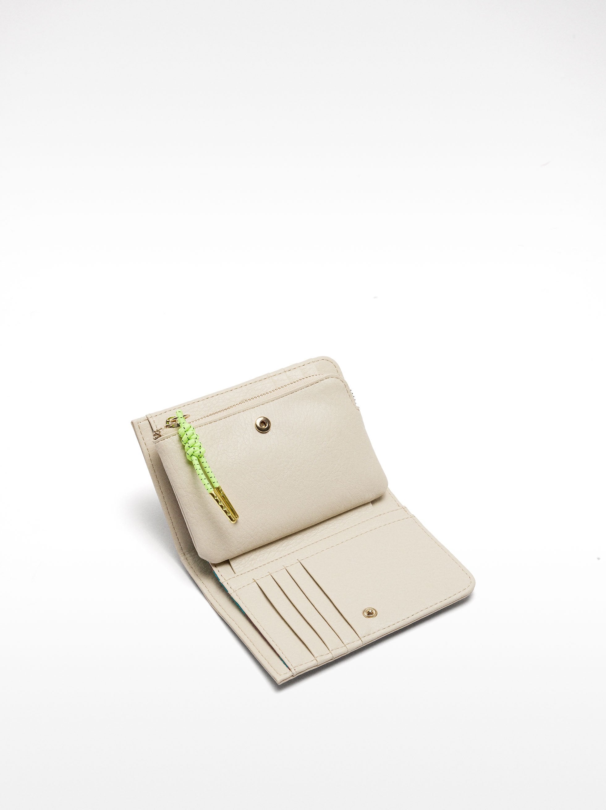 Cartera Con Textura