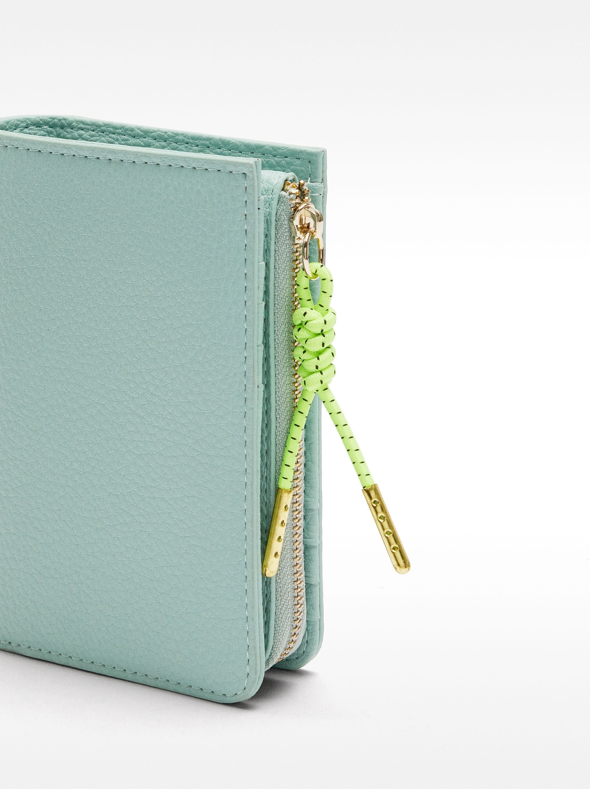 Cartera Con Textura