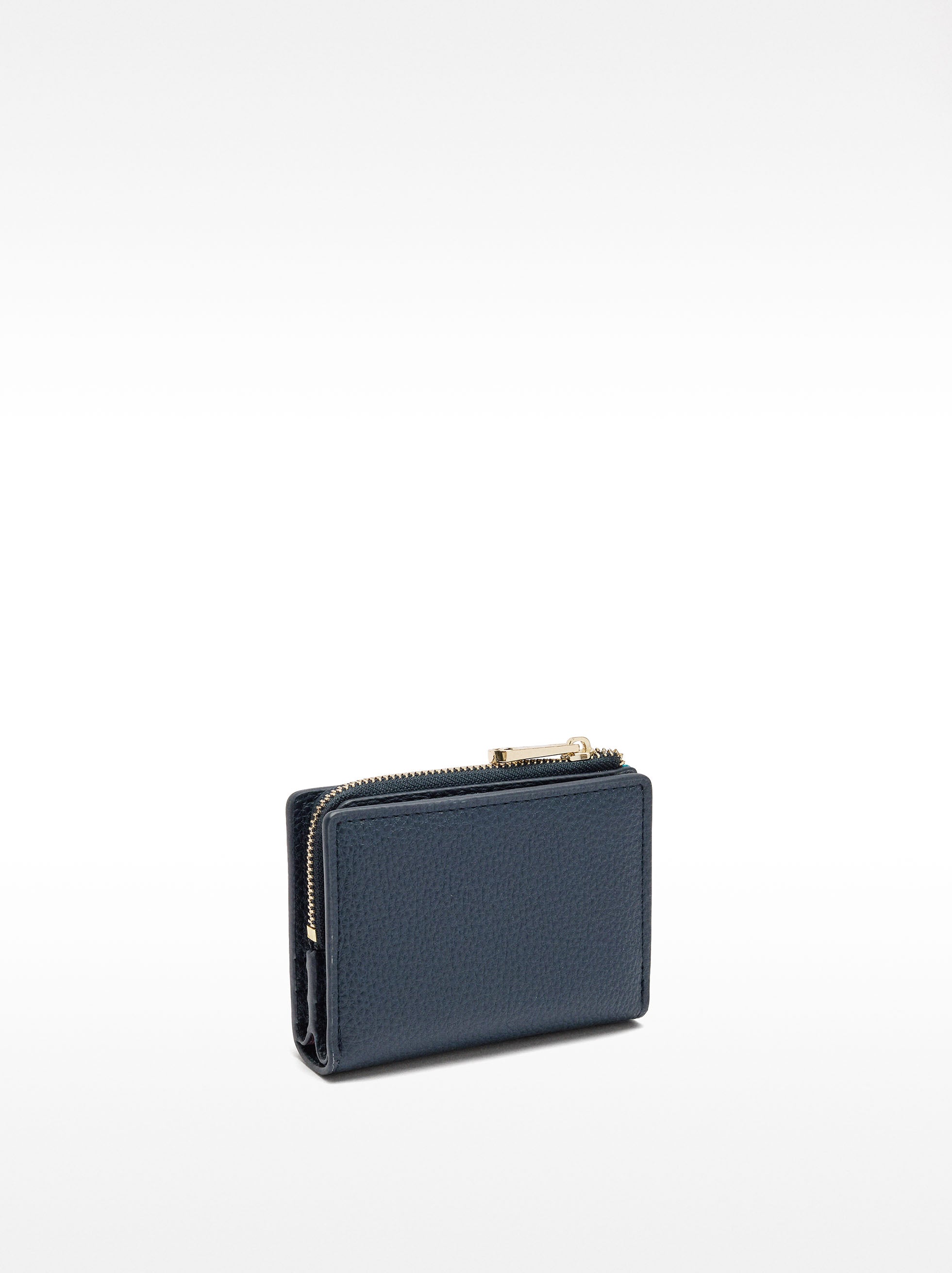 Cartera Básica Con Textura